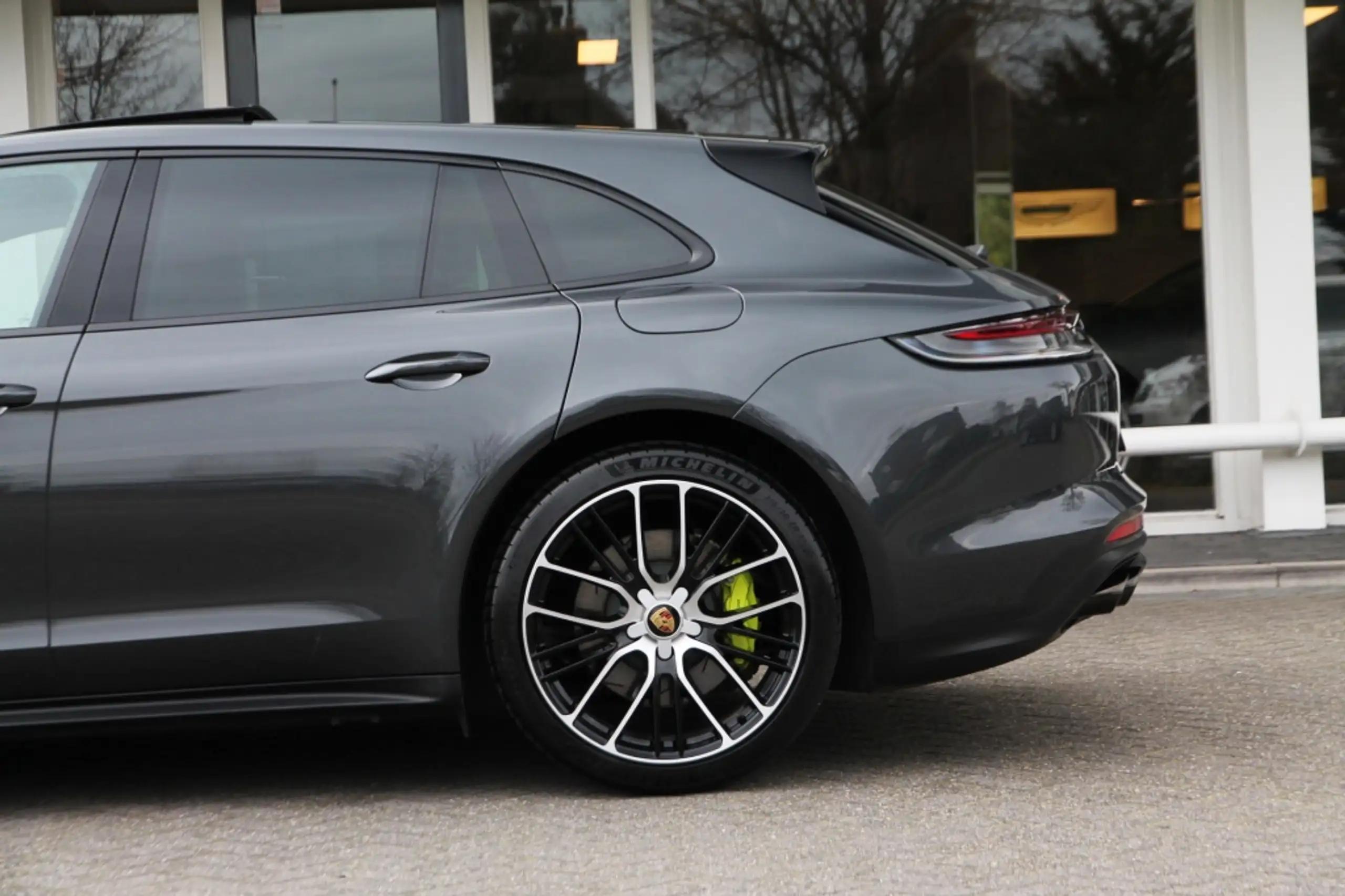 Porsche - Panamera