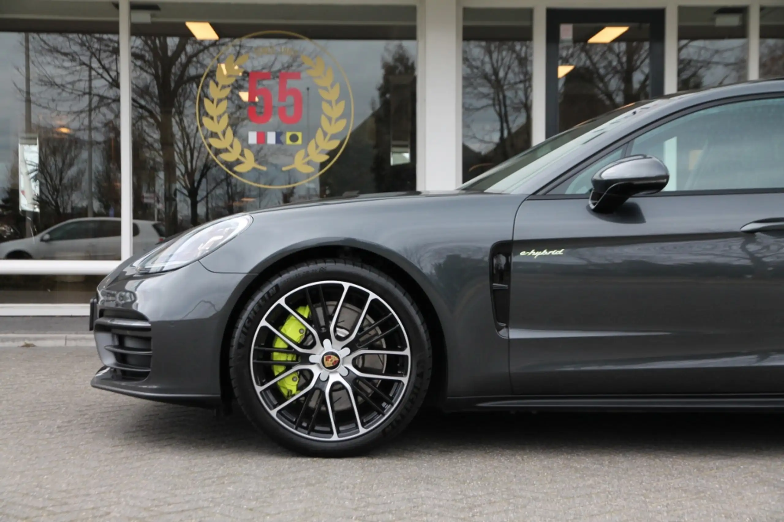 Porsche - Panamera