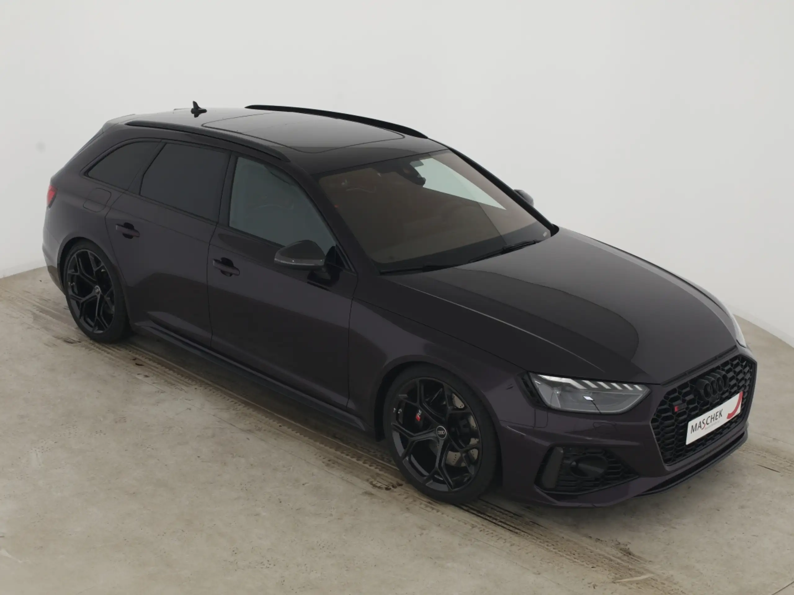 Audi - RS4