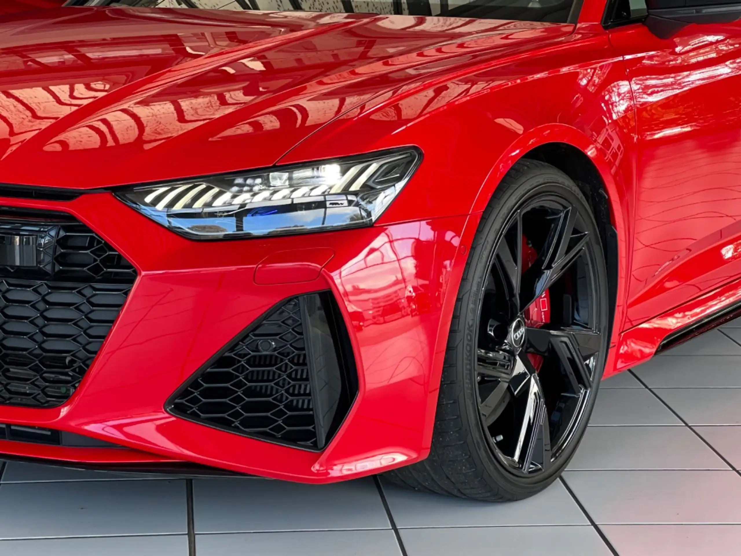 Audi - RS6