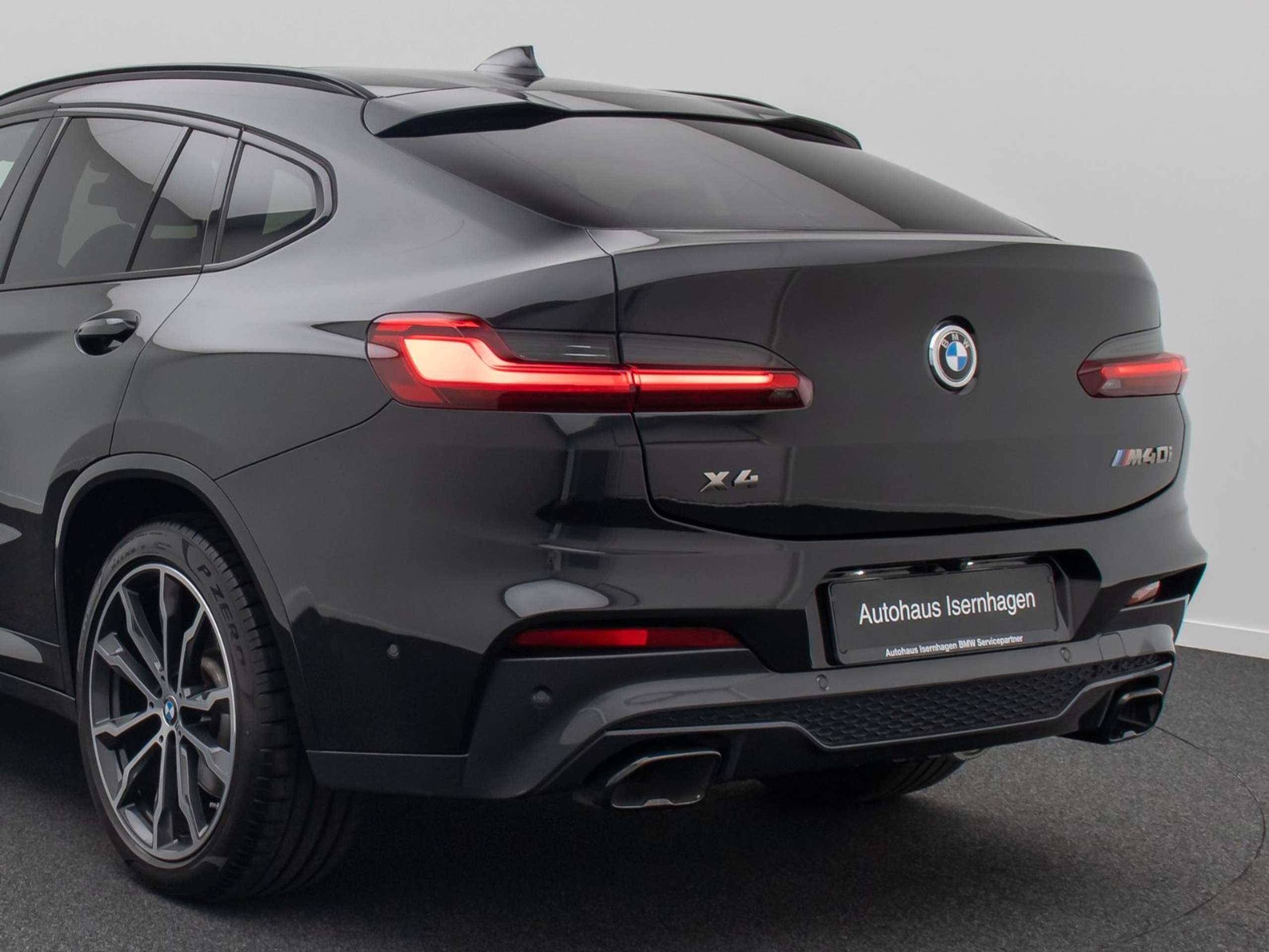 BMW - X4 M