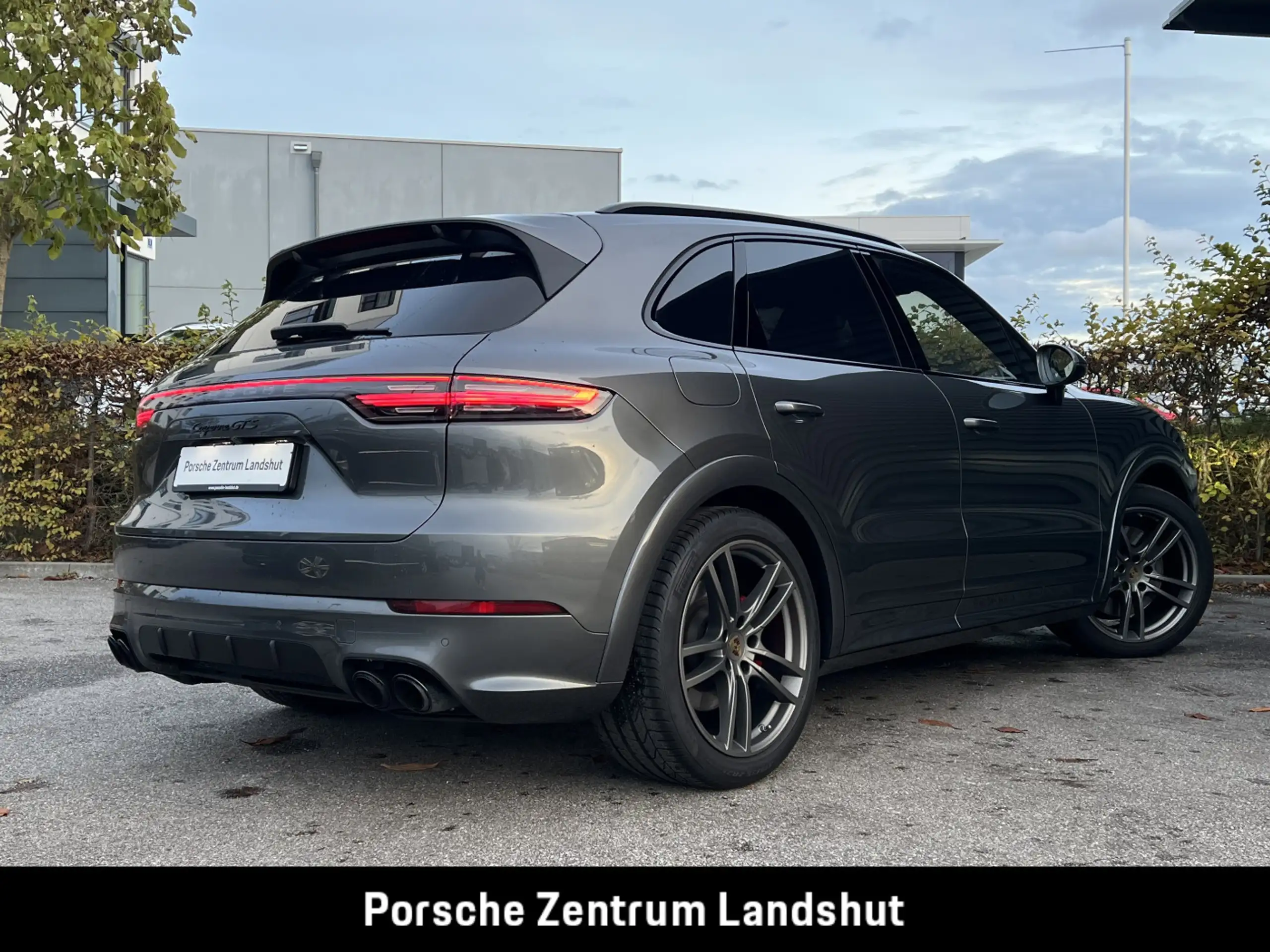 Porsche - Cayenne