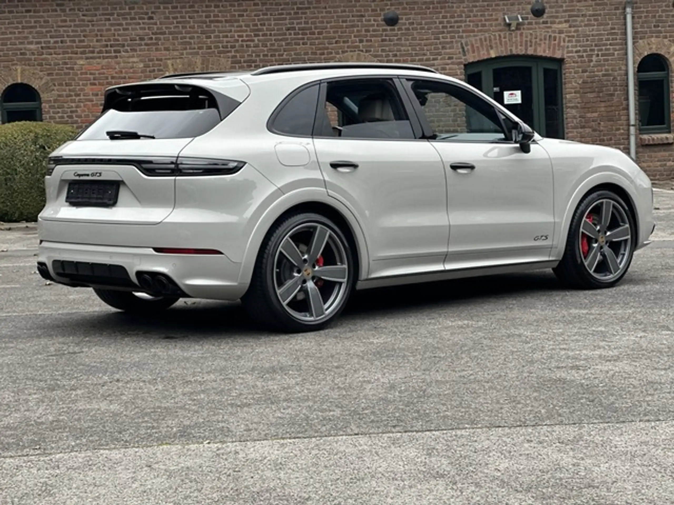 Porsche - Cayenne