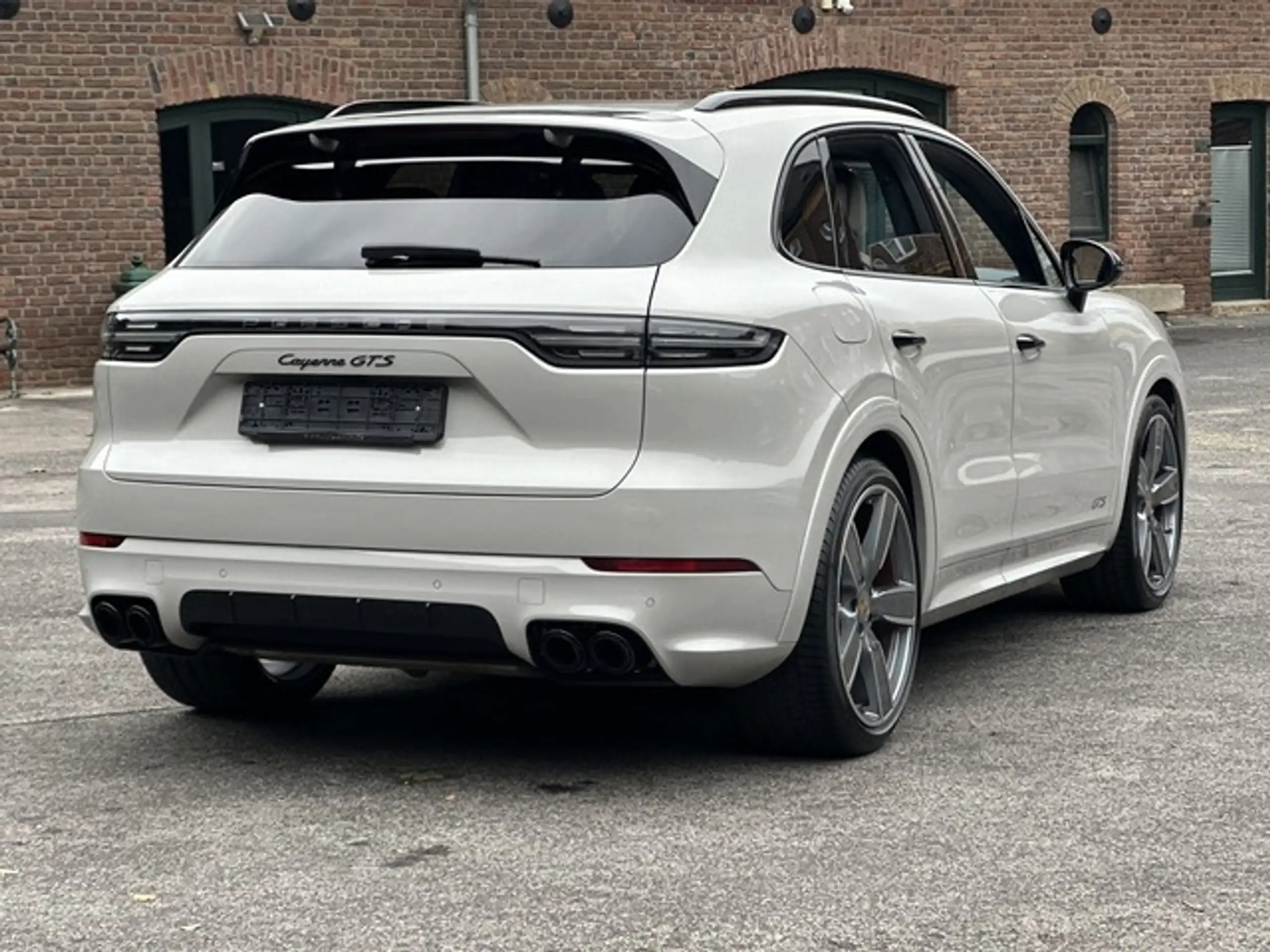 Porsche - Cayenne