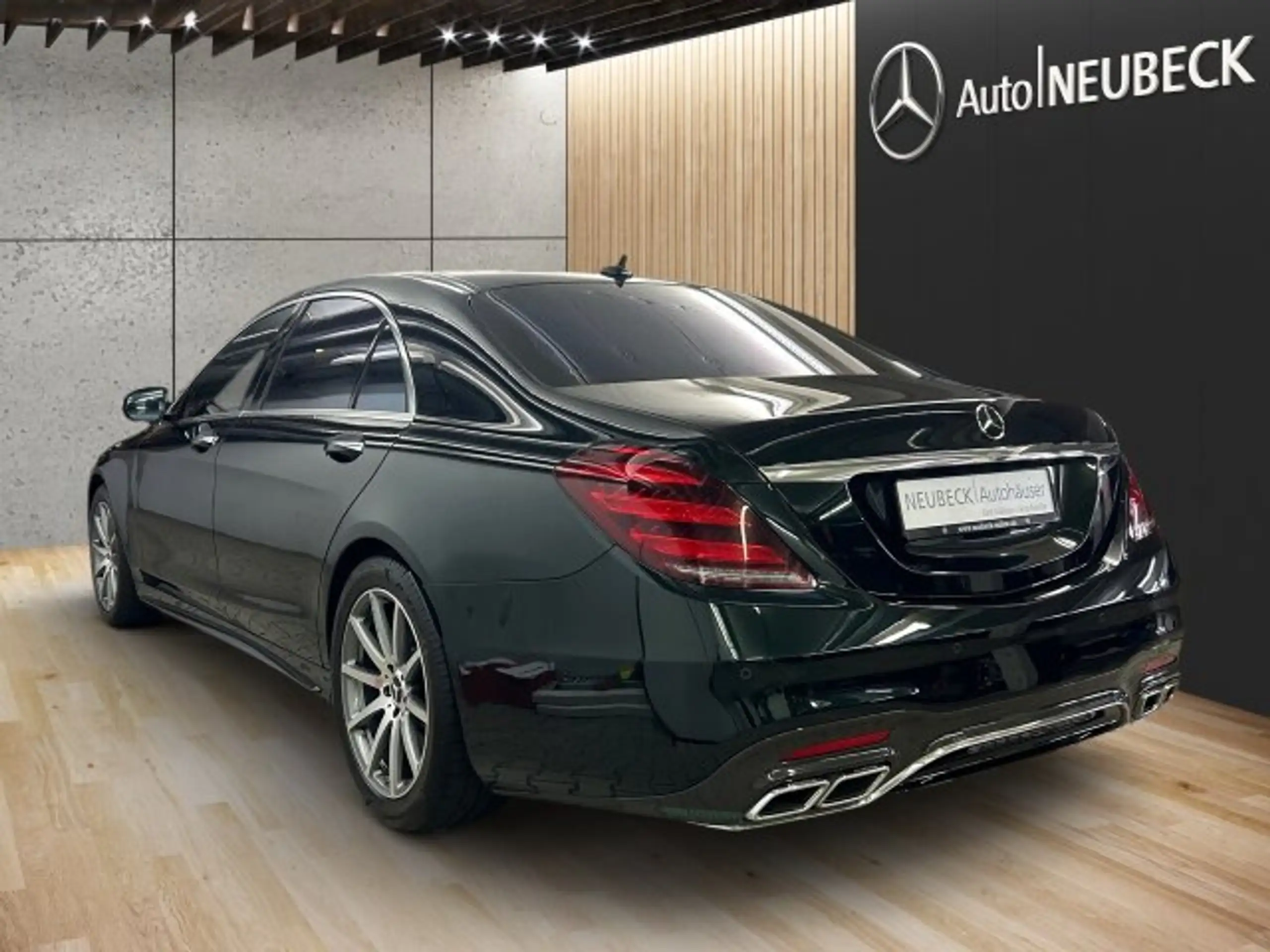 Mercedes-Benz - S 63 AMG