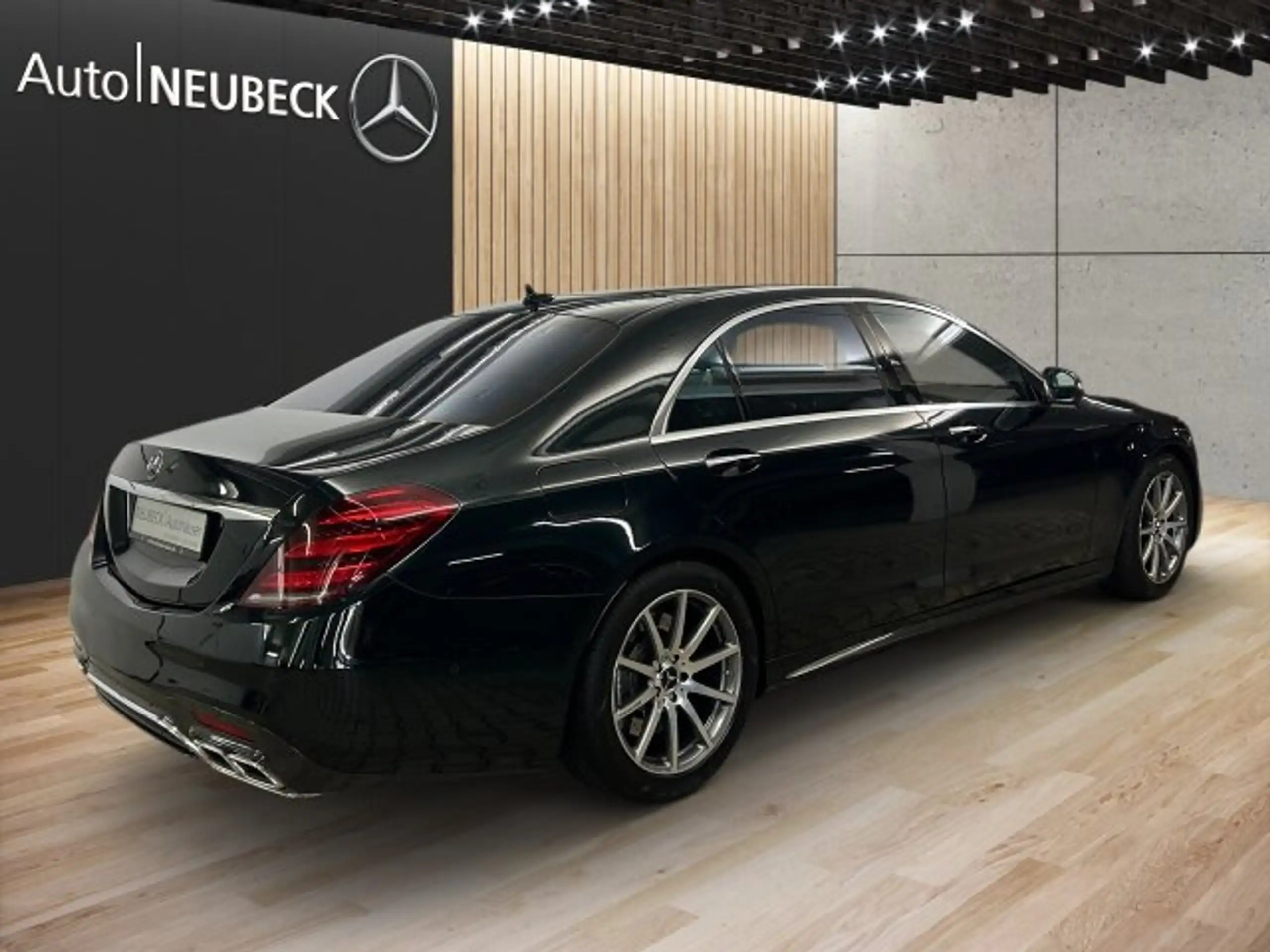 Mercedes-Benz - S 63 AMG