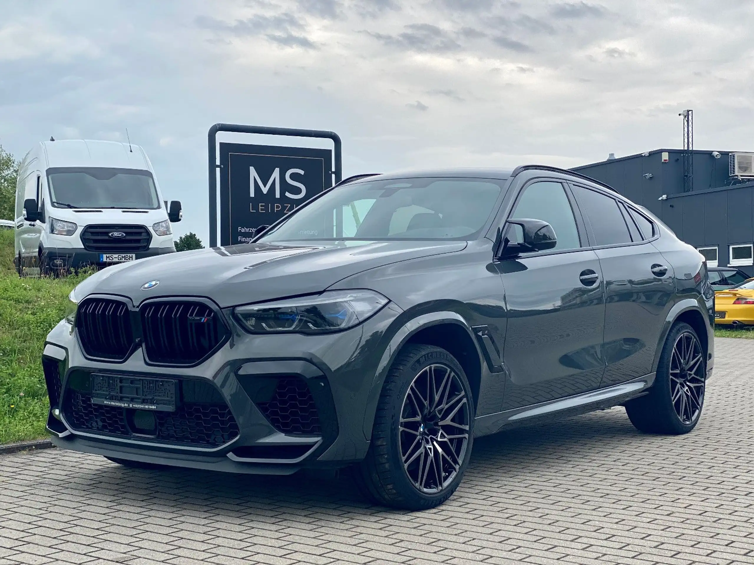 BMW - X6 M