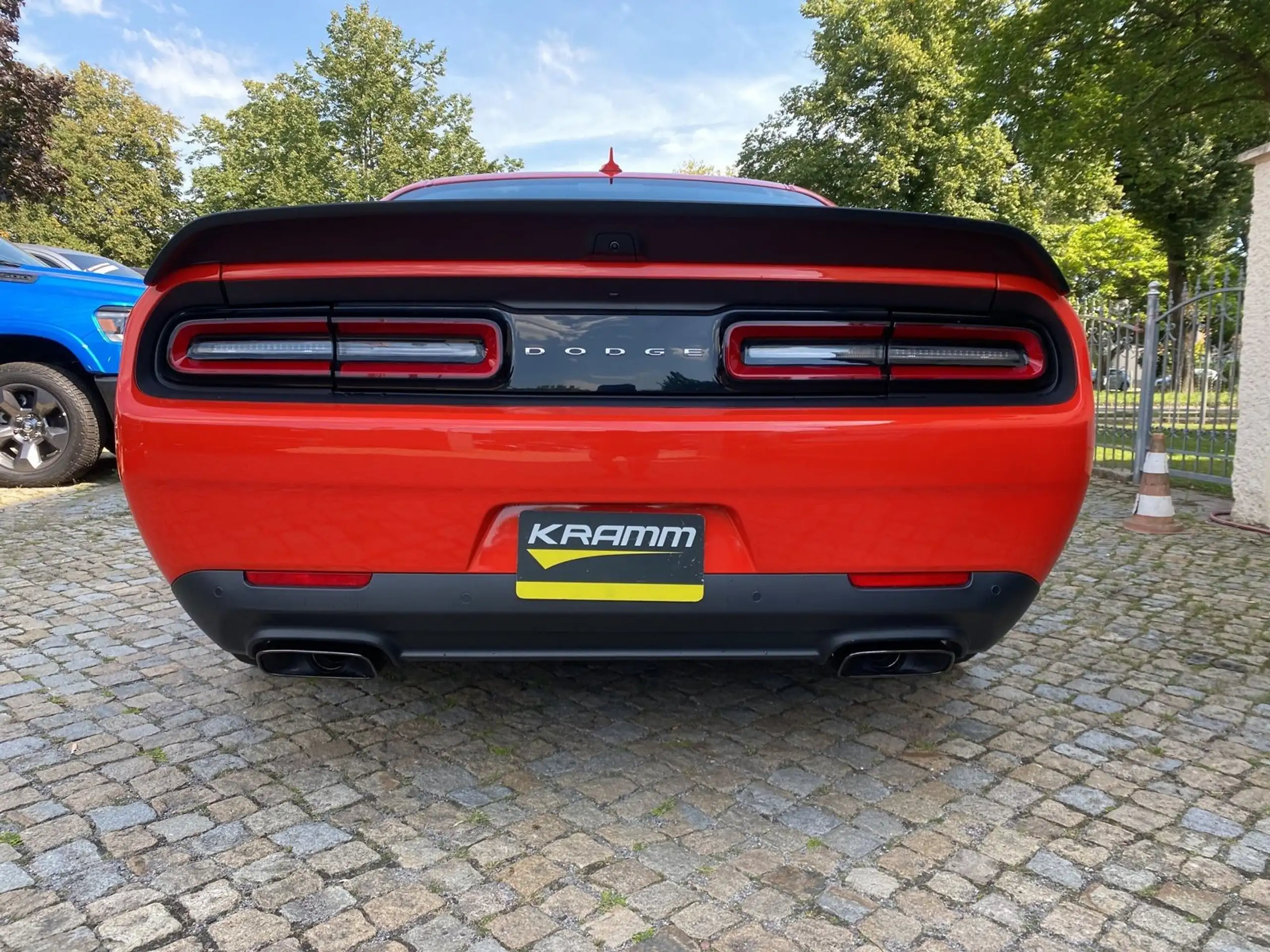 Dodge - Challenger