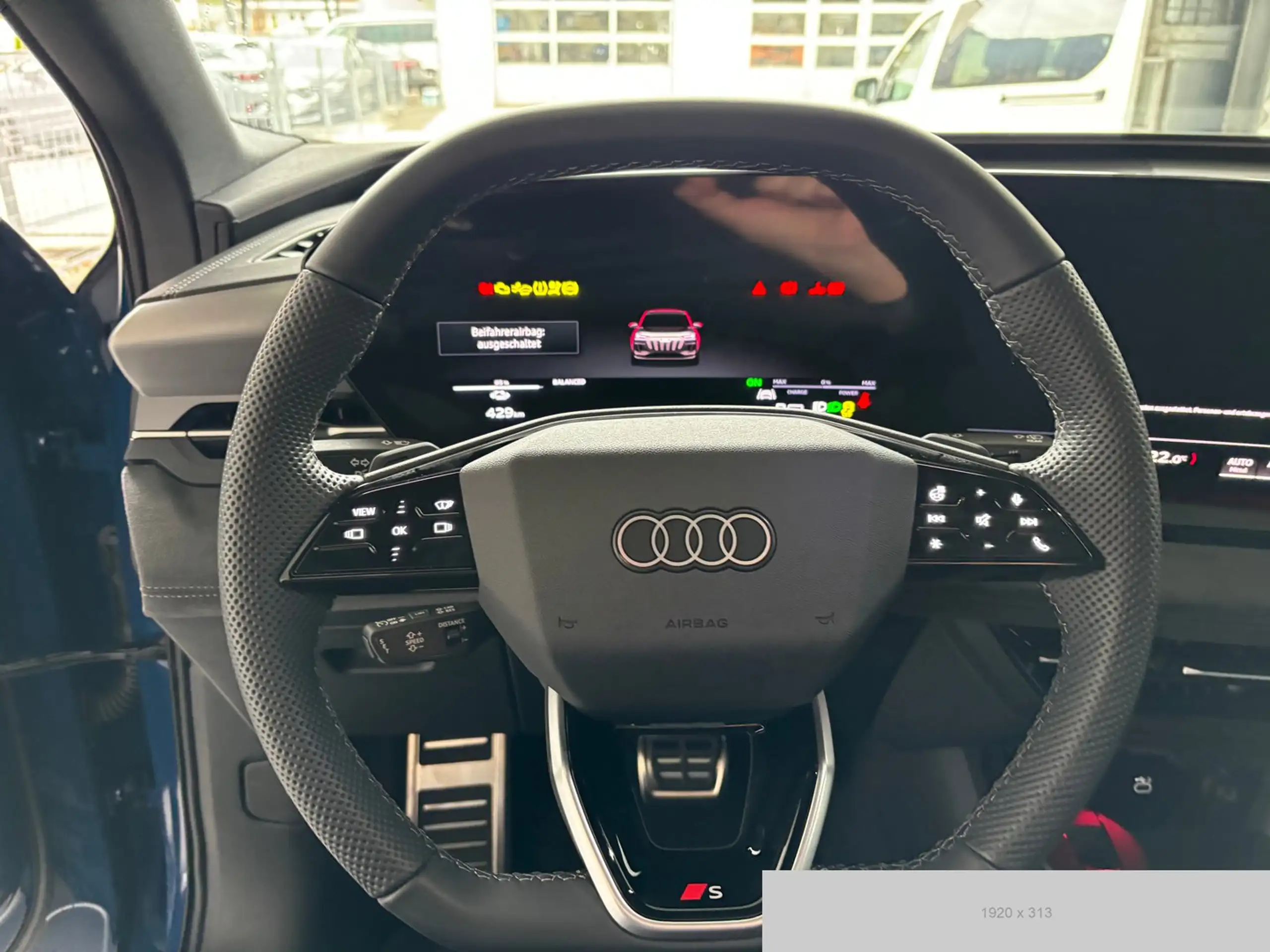 Audi - SQ6