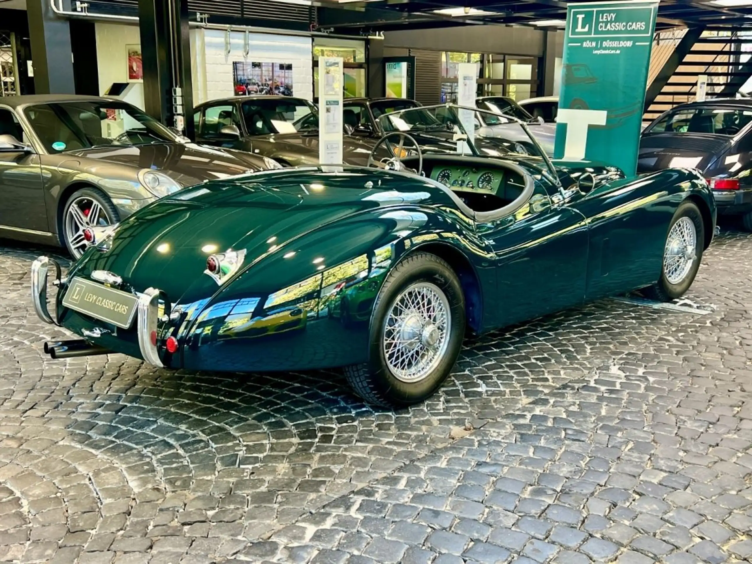 Jaguar - XK