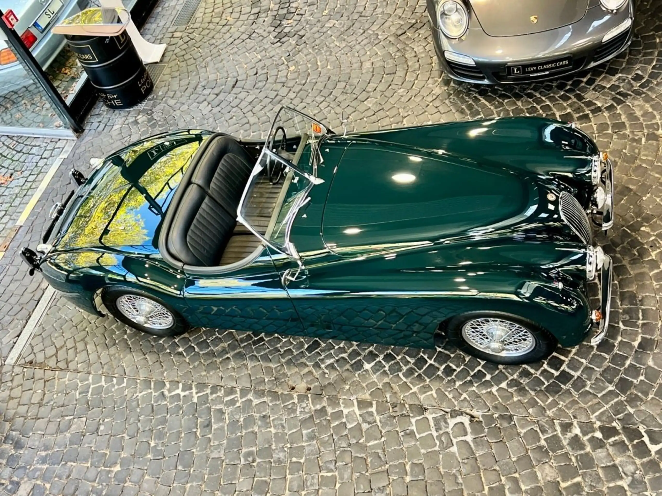 Jaguar - XK