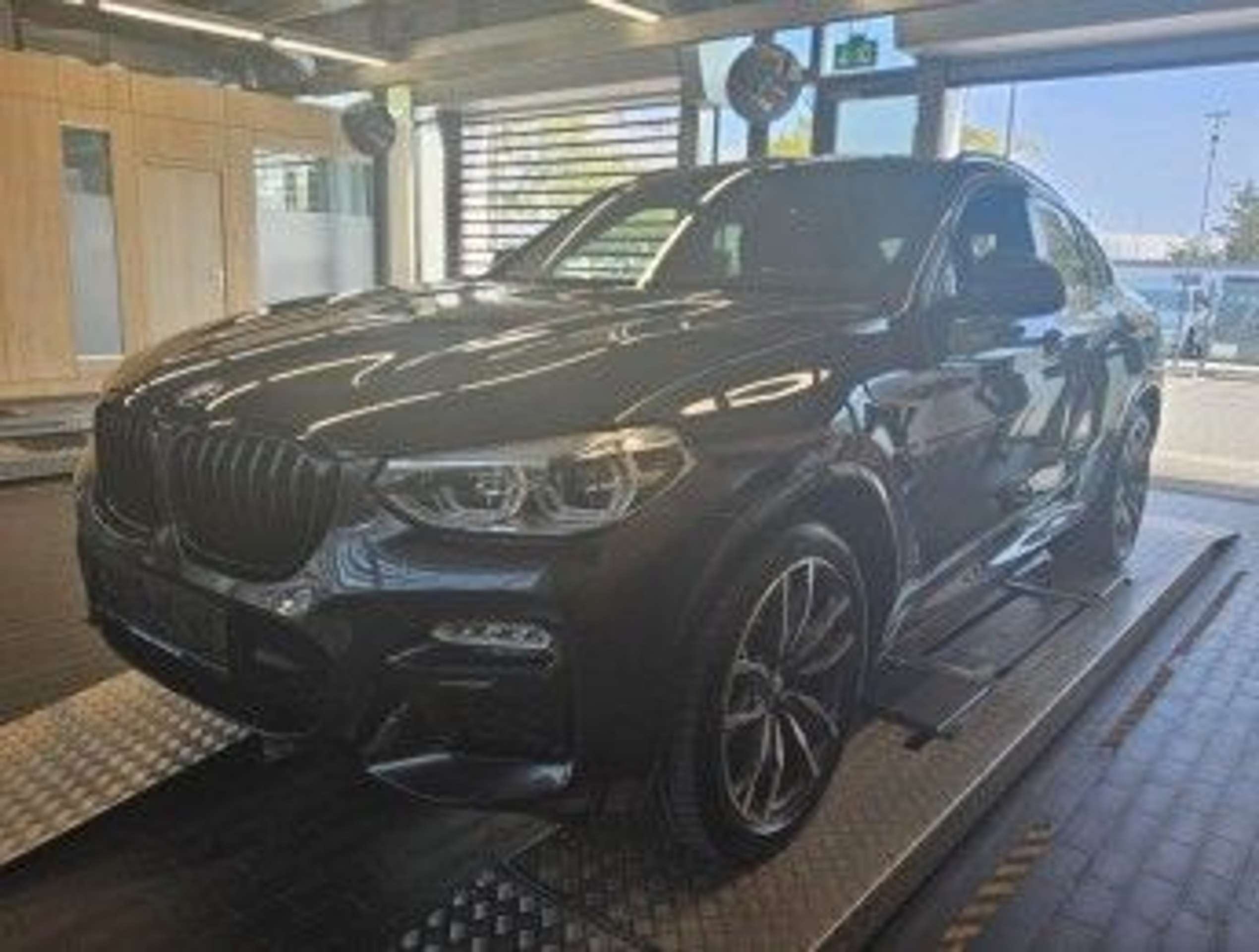 BMW - X4 M