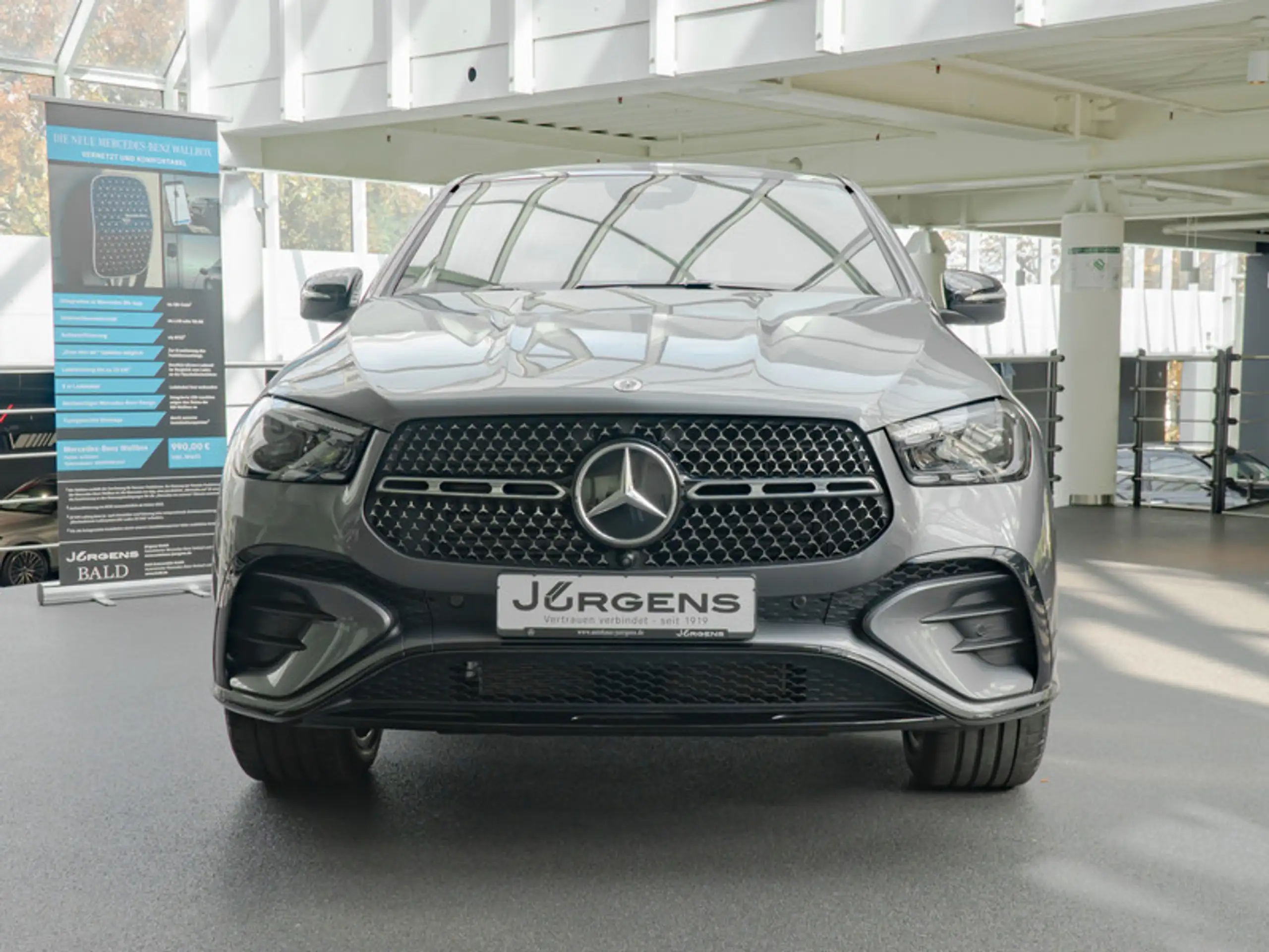 Mercedes-Benz - GLE 300