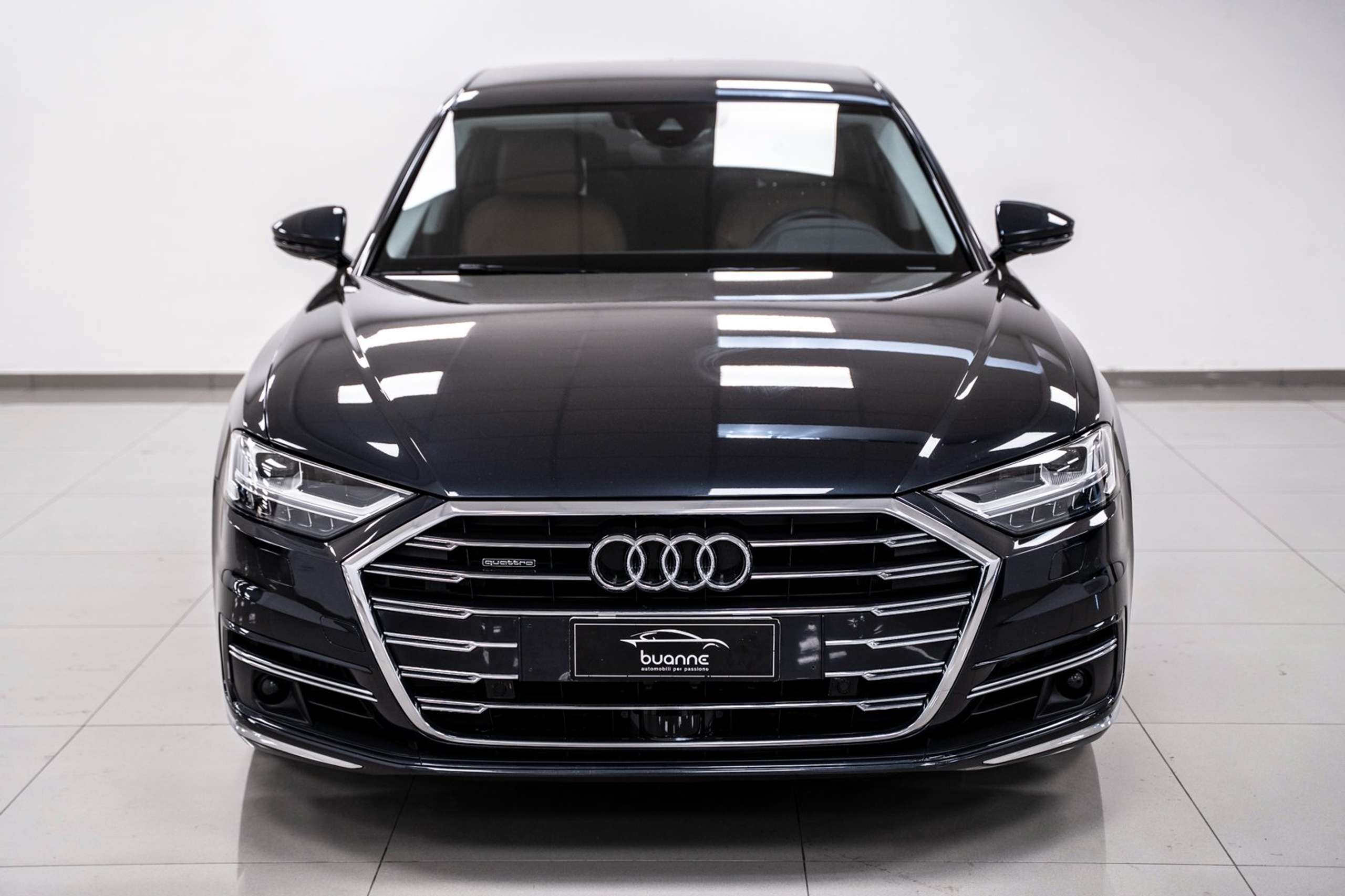 Audi - A8