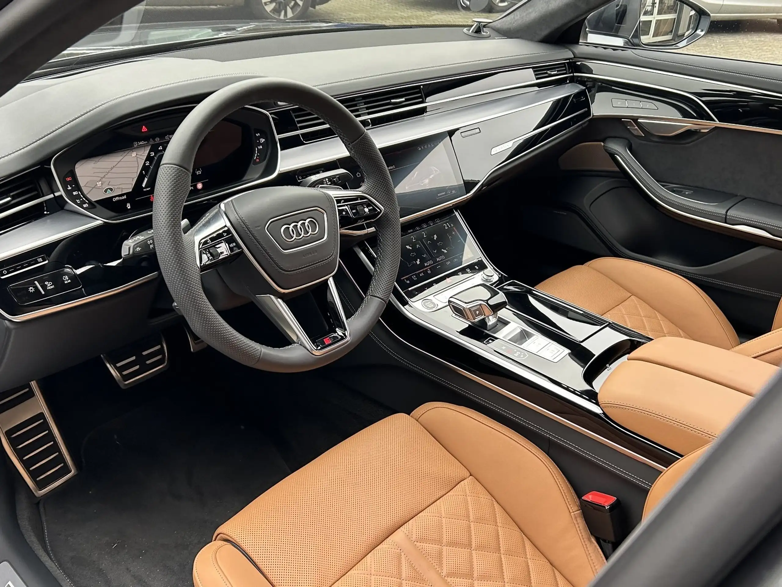 Audi - A8