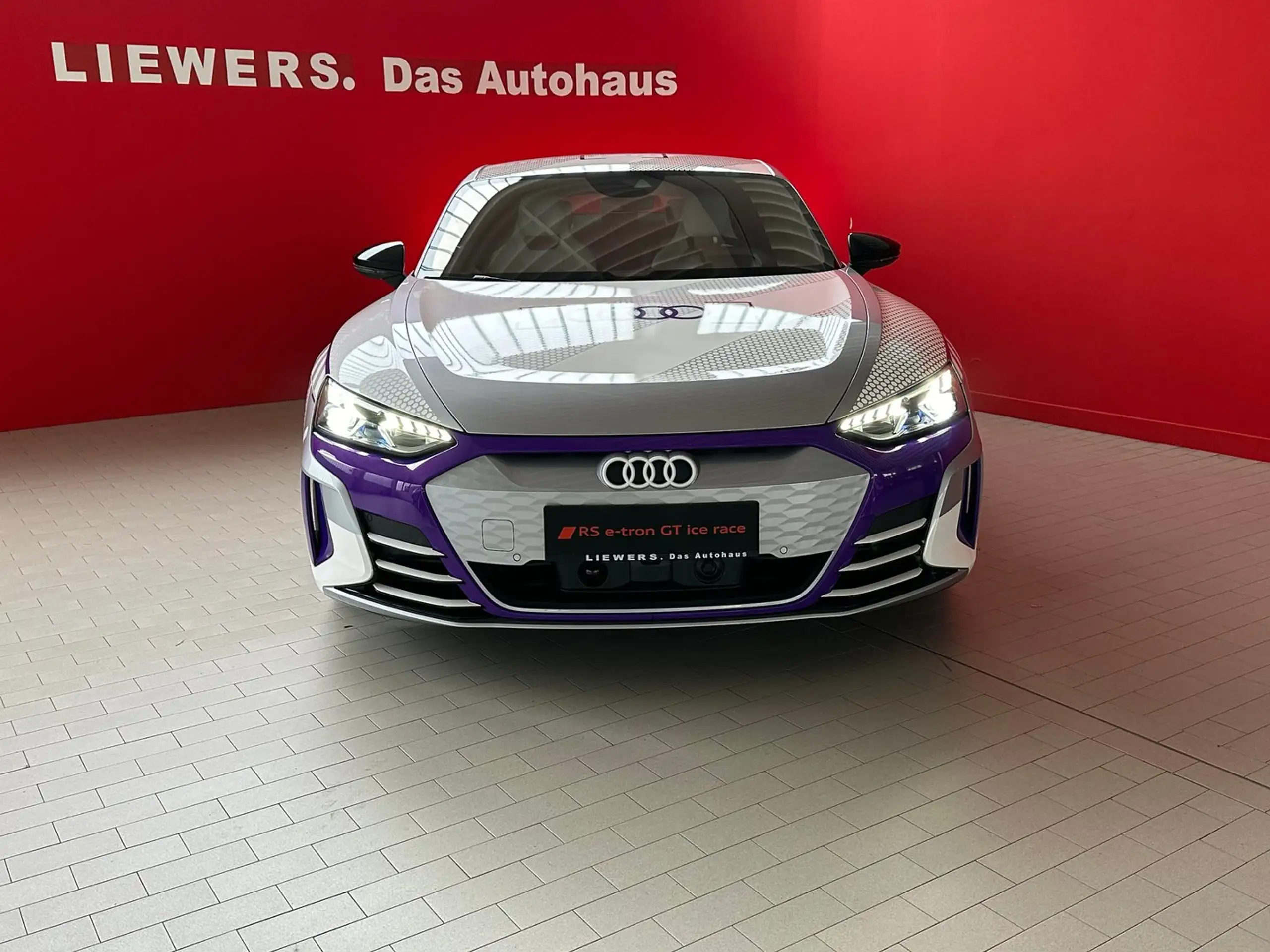 Audi - RS