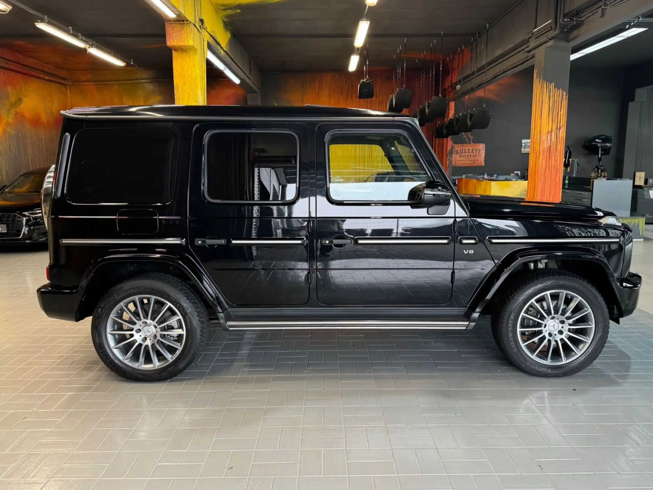 Mercedes-Benz - G 500