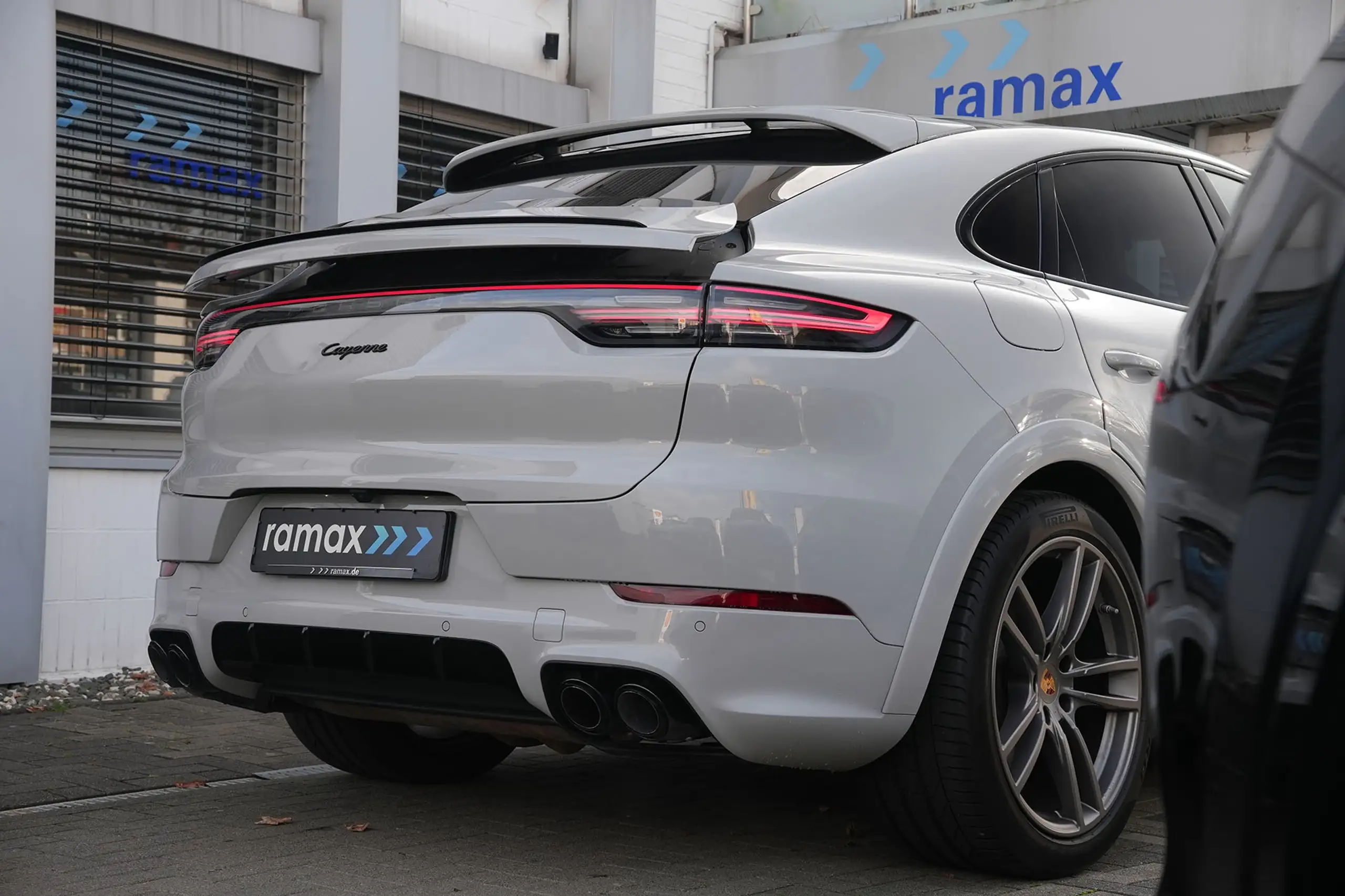 Porsche - Cayenne