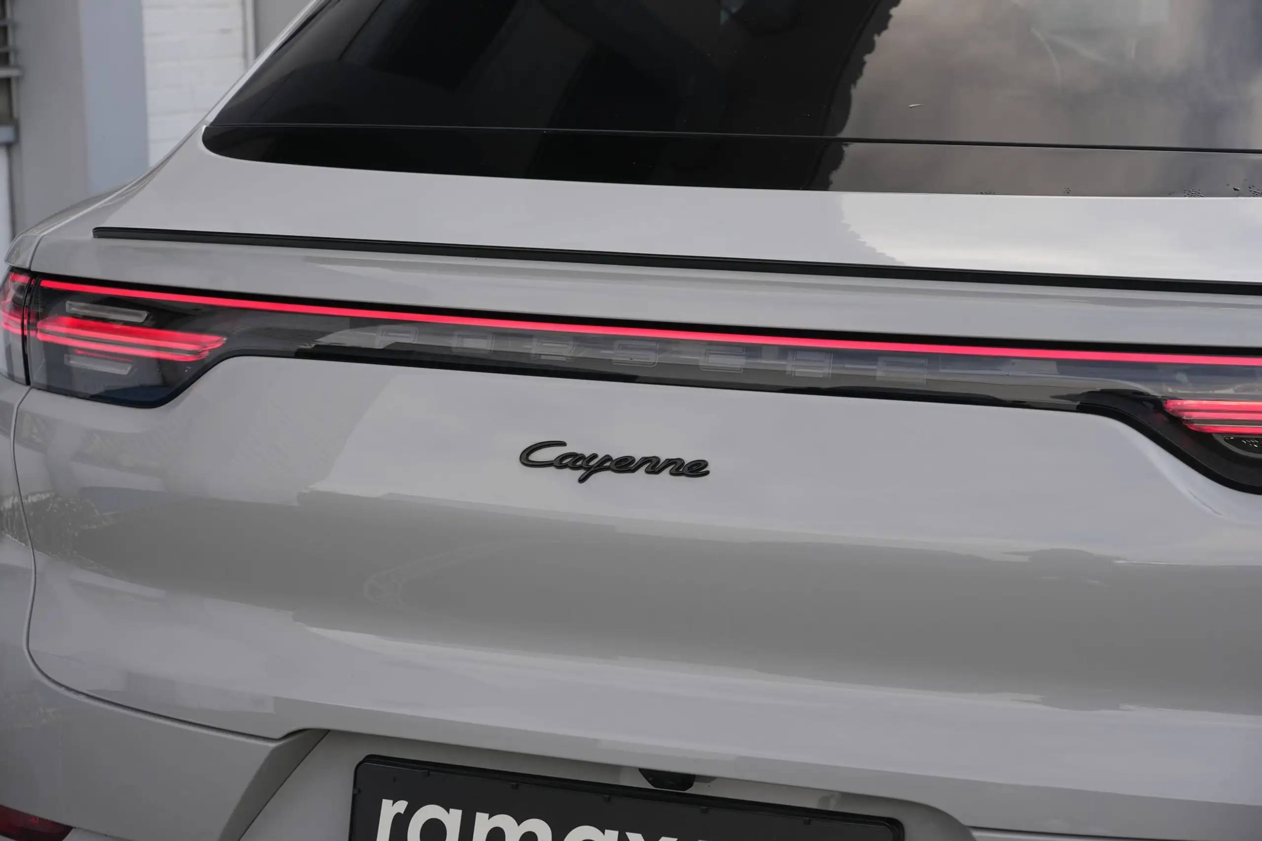 Porsche - Cayenne