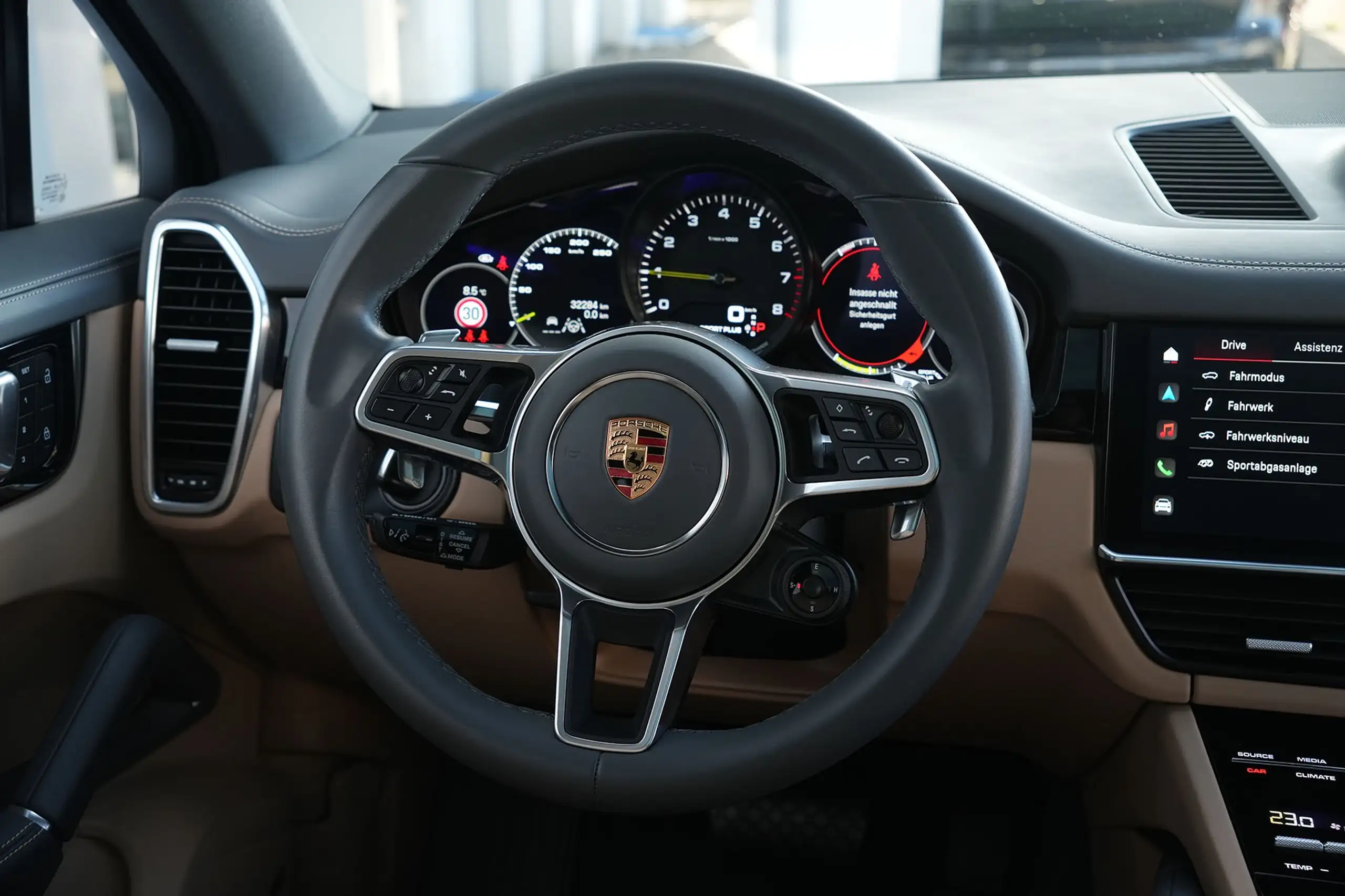 Porsche - Cayenne