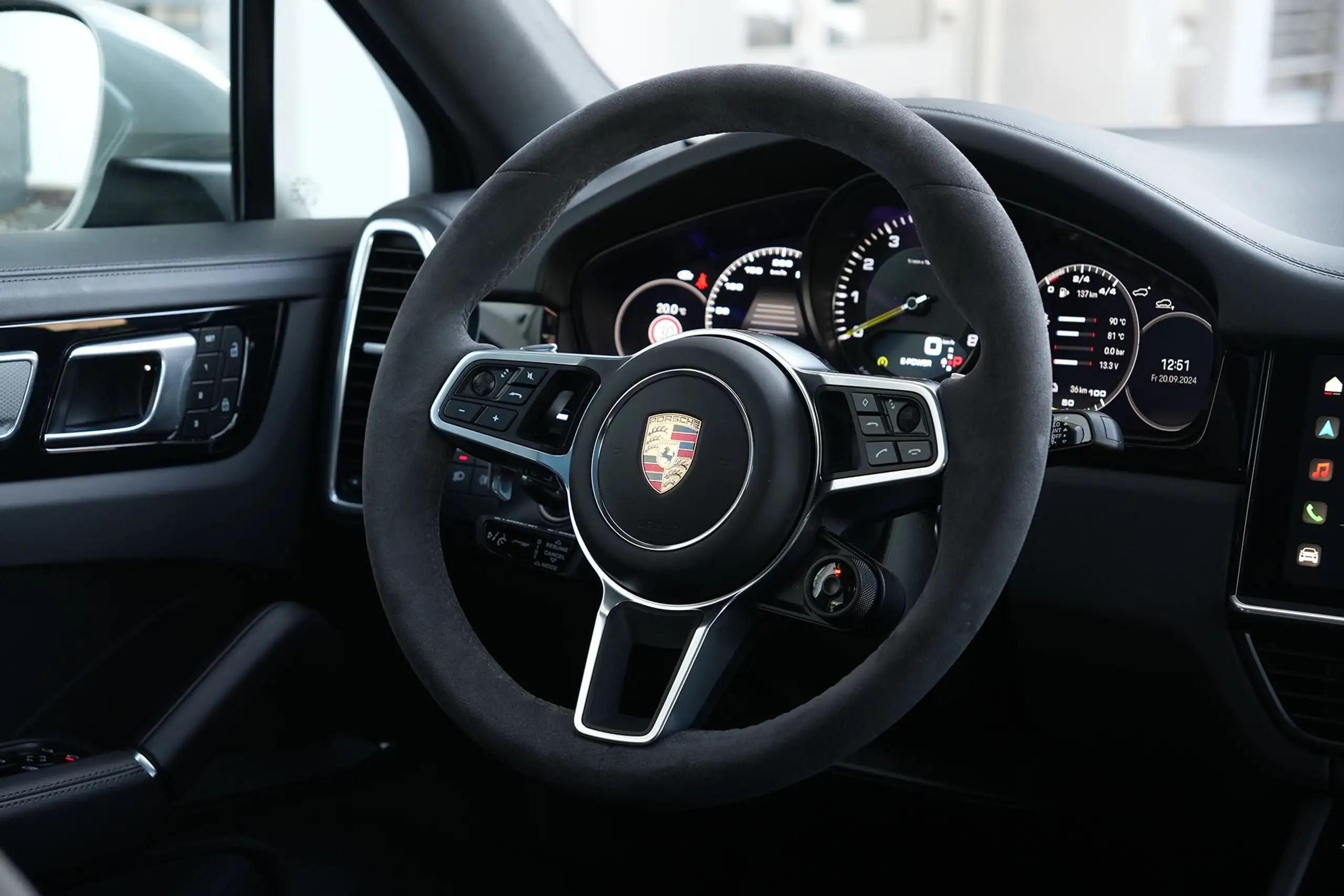 Porsche - Cayenne