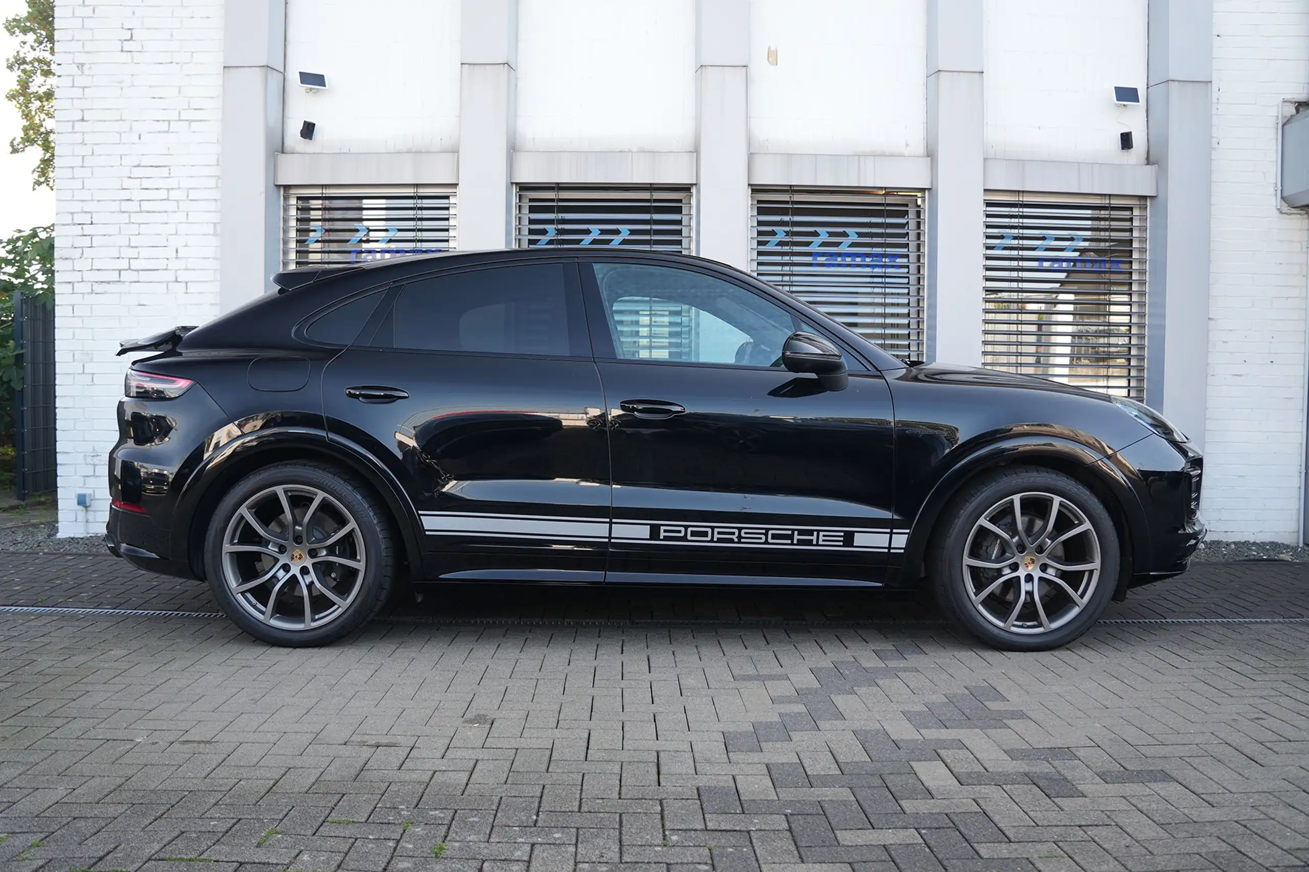 Porsche Cayenne 2023