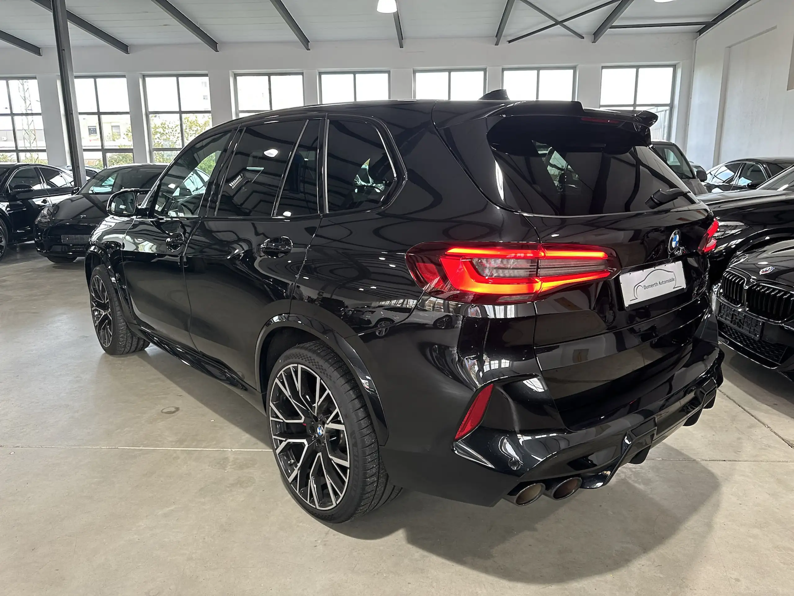 BMW - X5 M