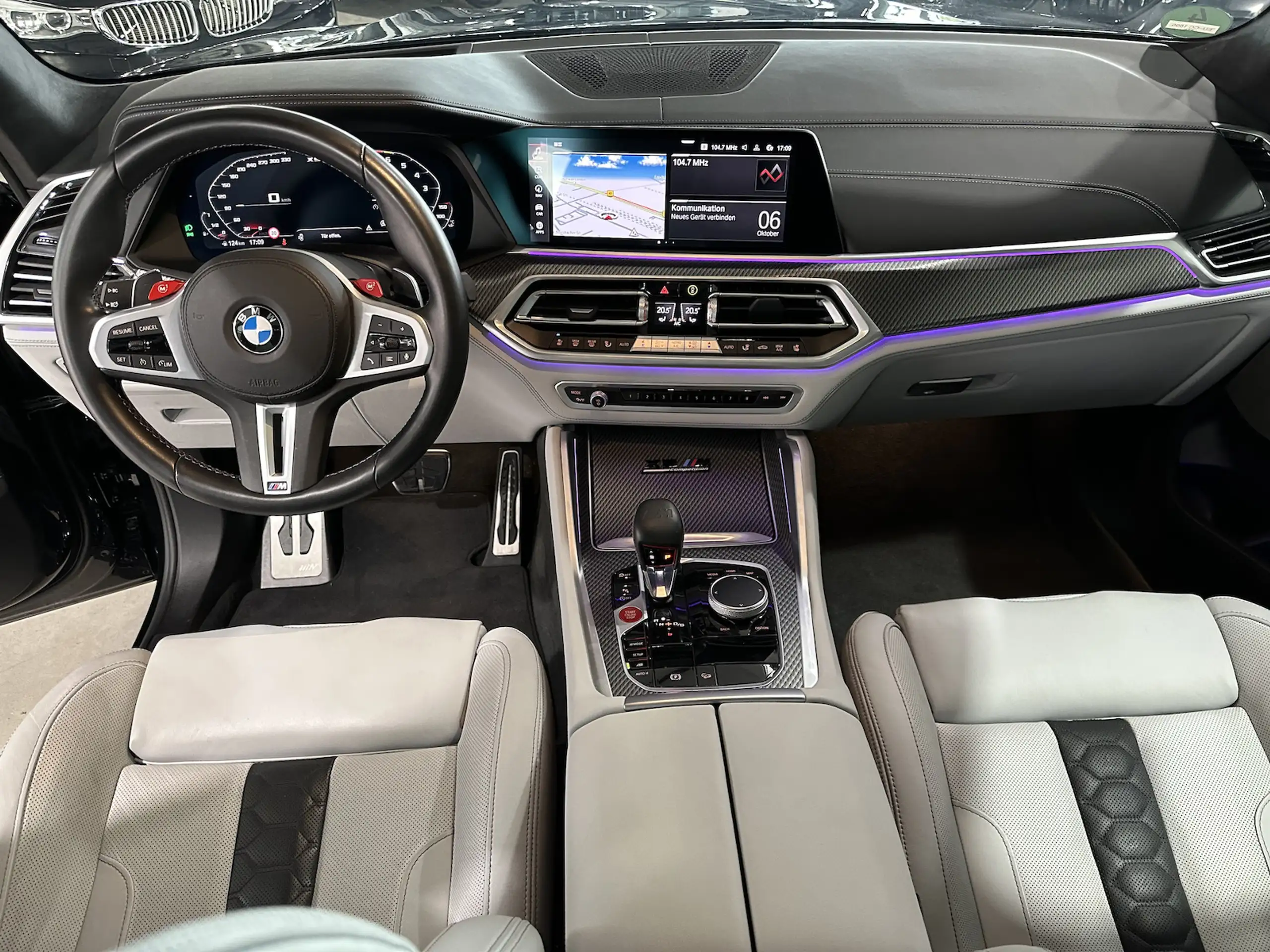 BMW - X5 M