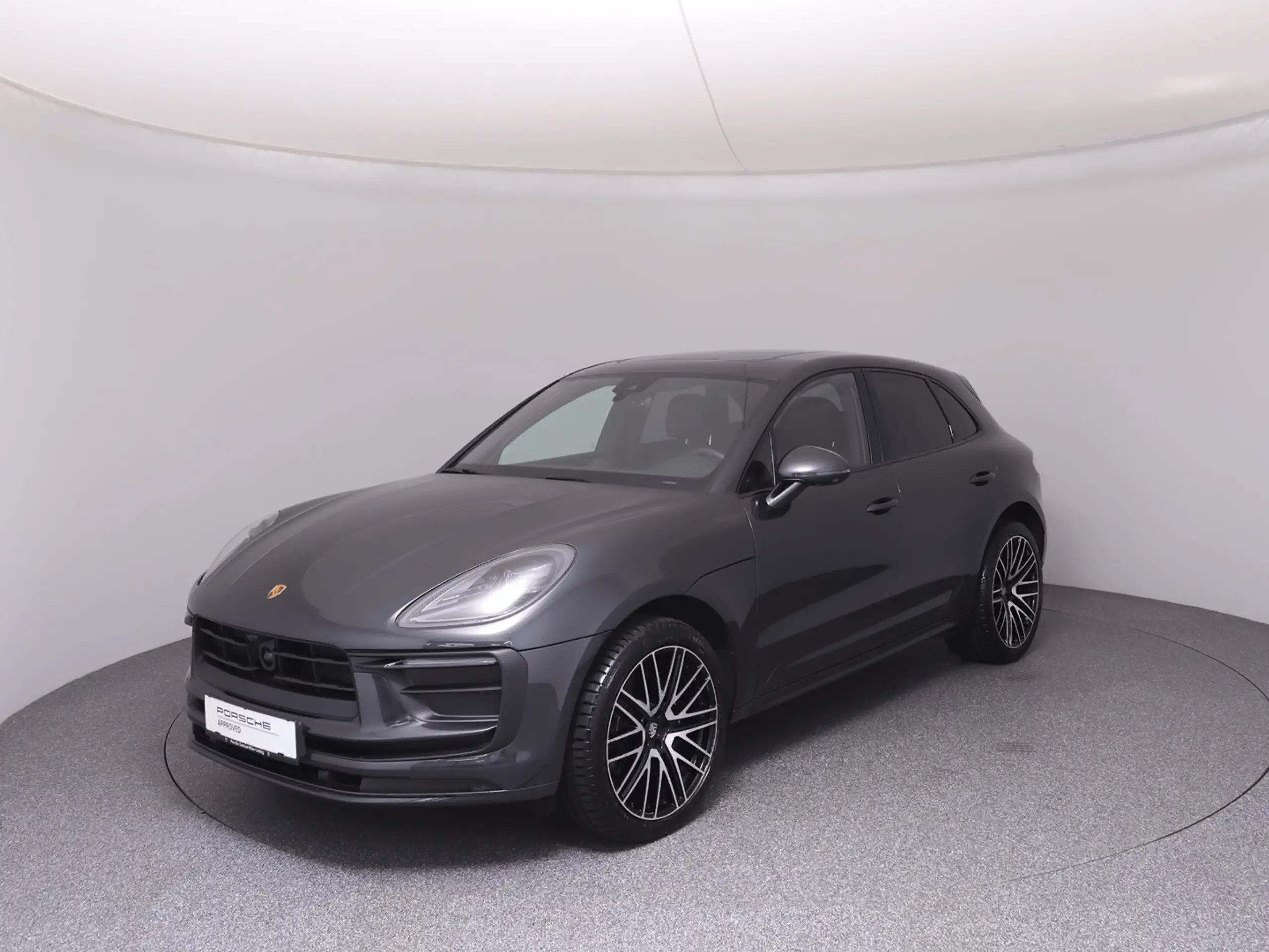 Porsche - Macan