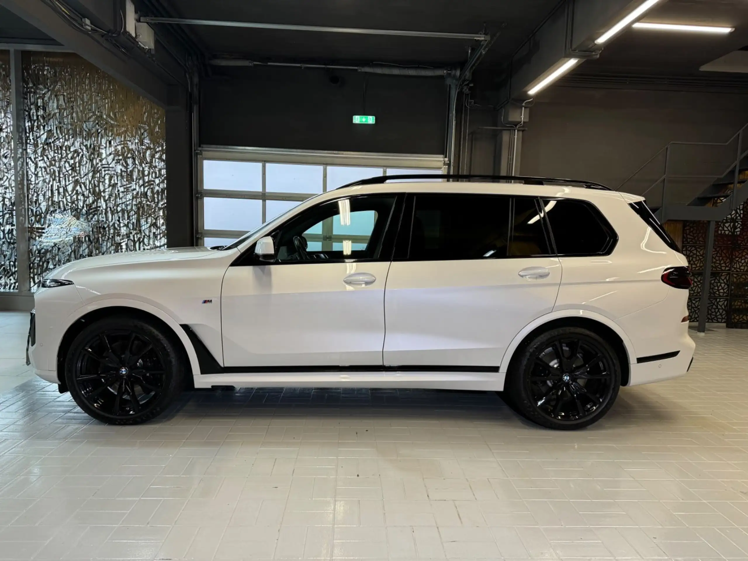 BMW - X7