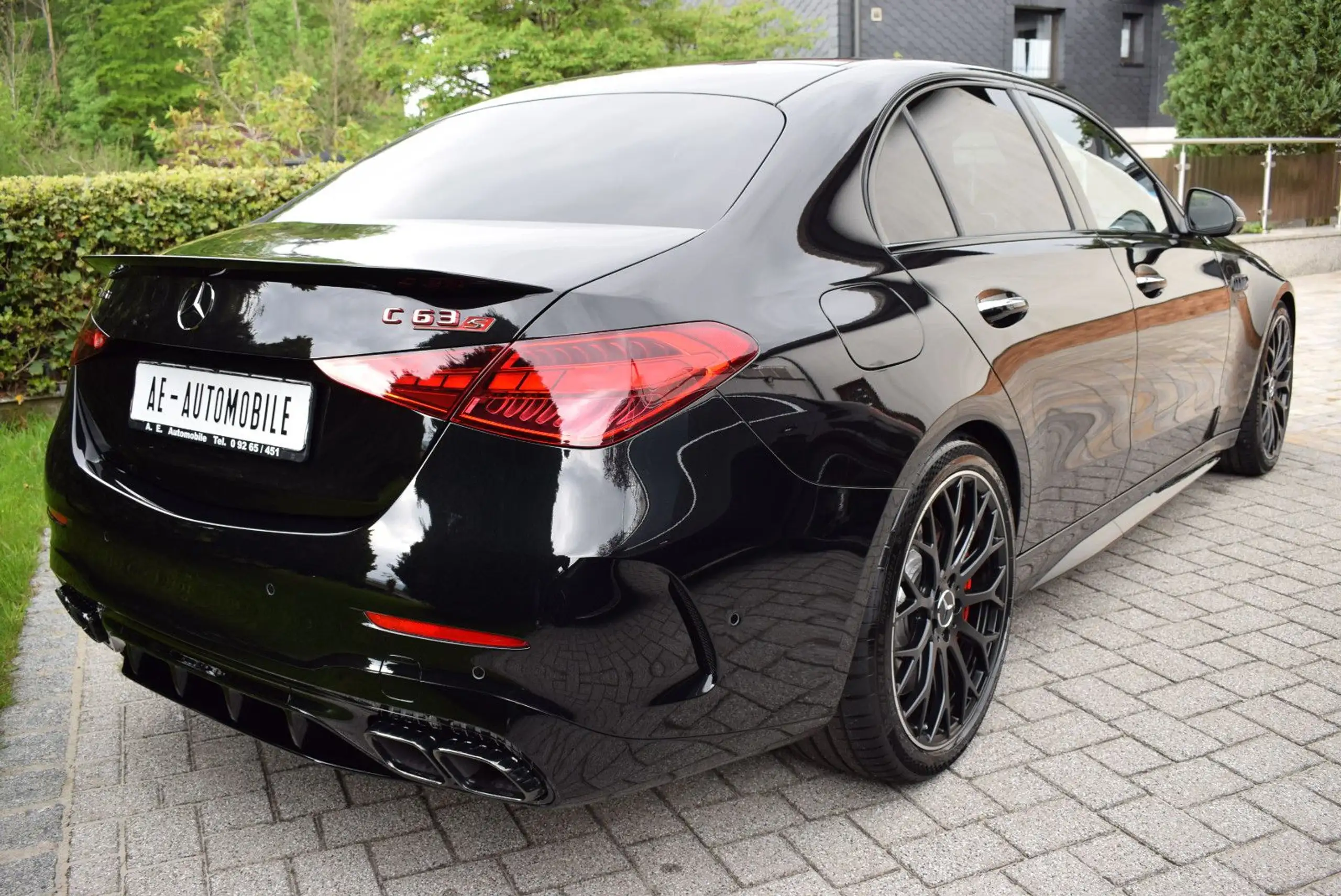 Mercedes-Benz - C 63 AMG