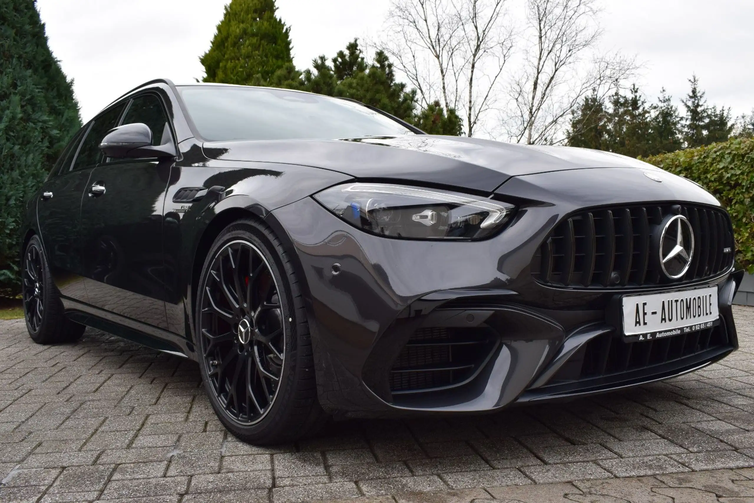 Mercedes-Benz - C 63 AMG