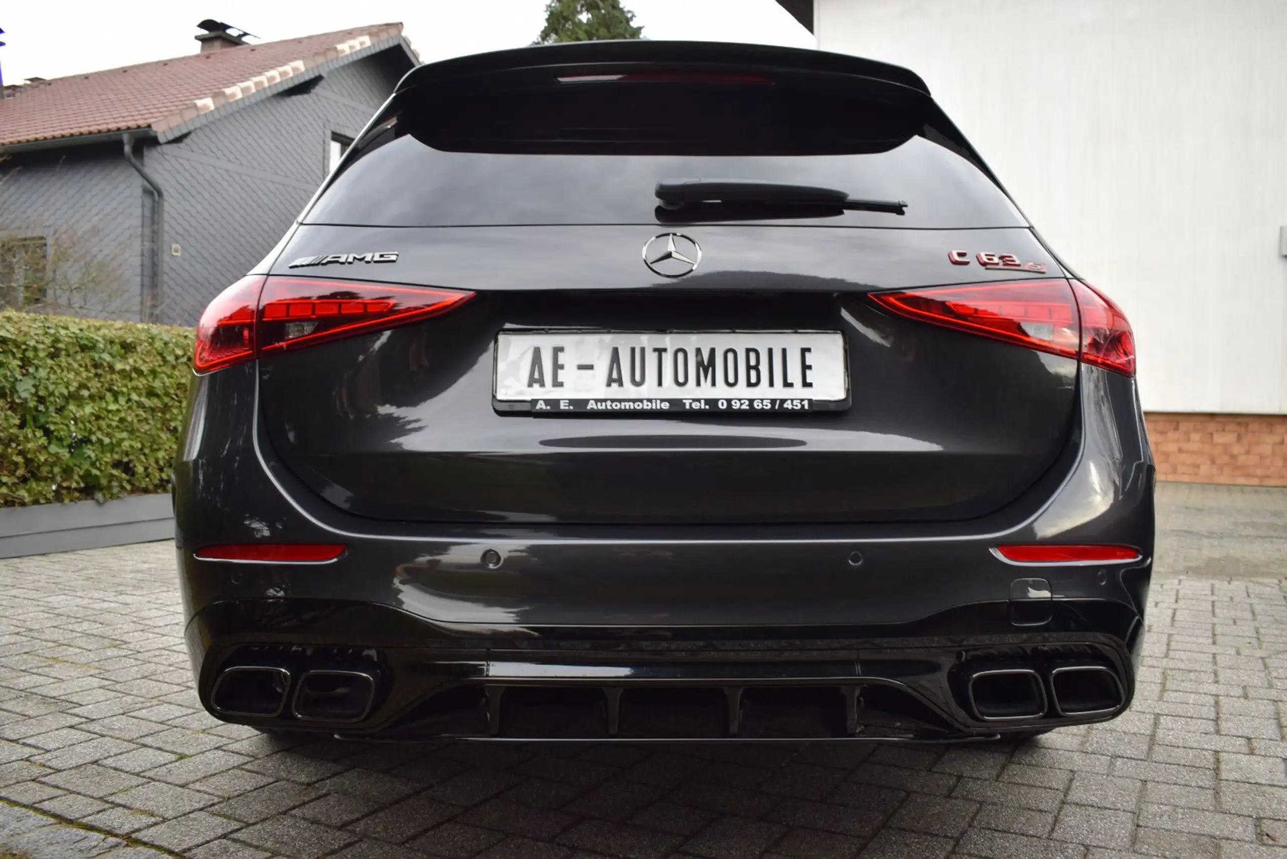 Mercedes-Benz - C 63 AMG