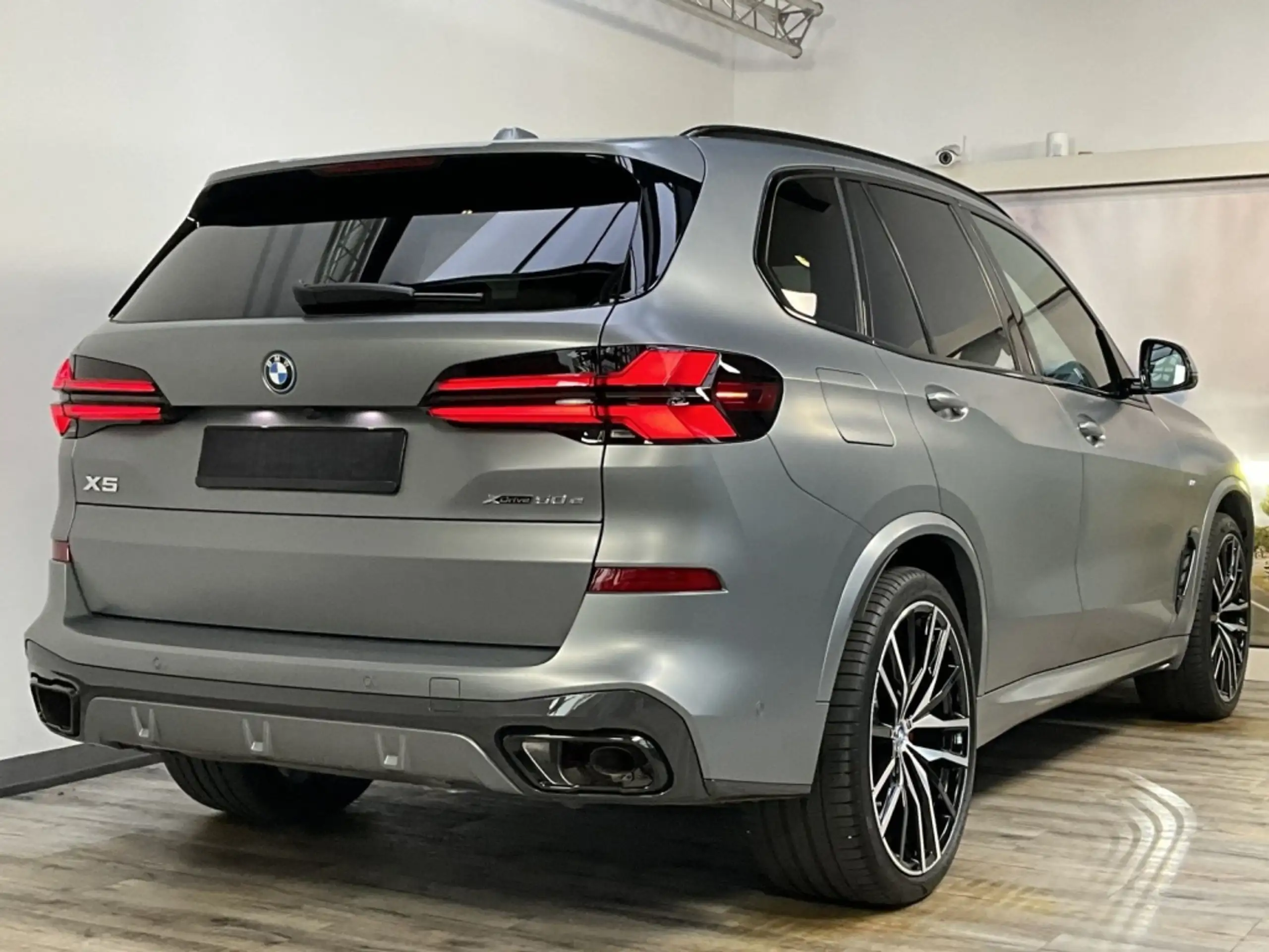 BMW - X5