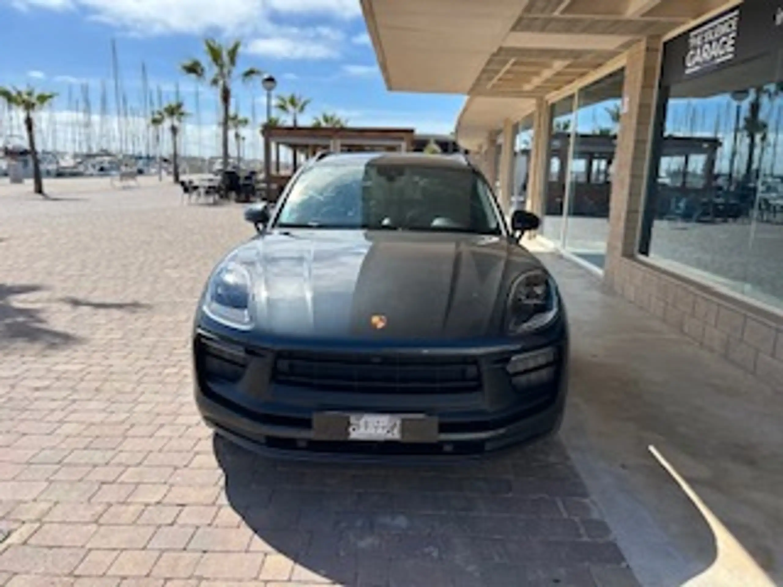 Porsche - Macan