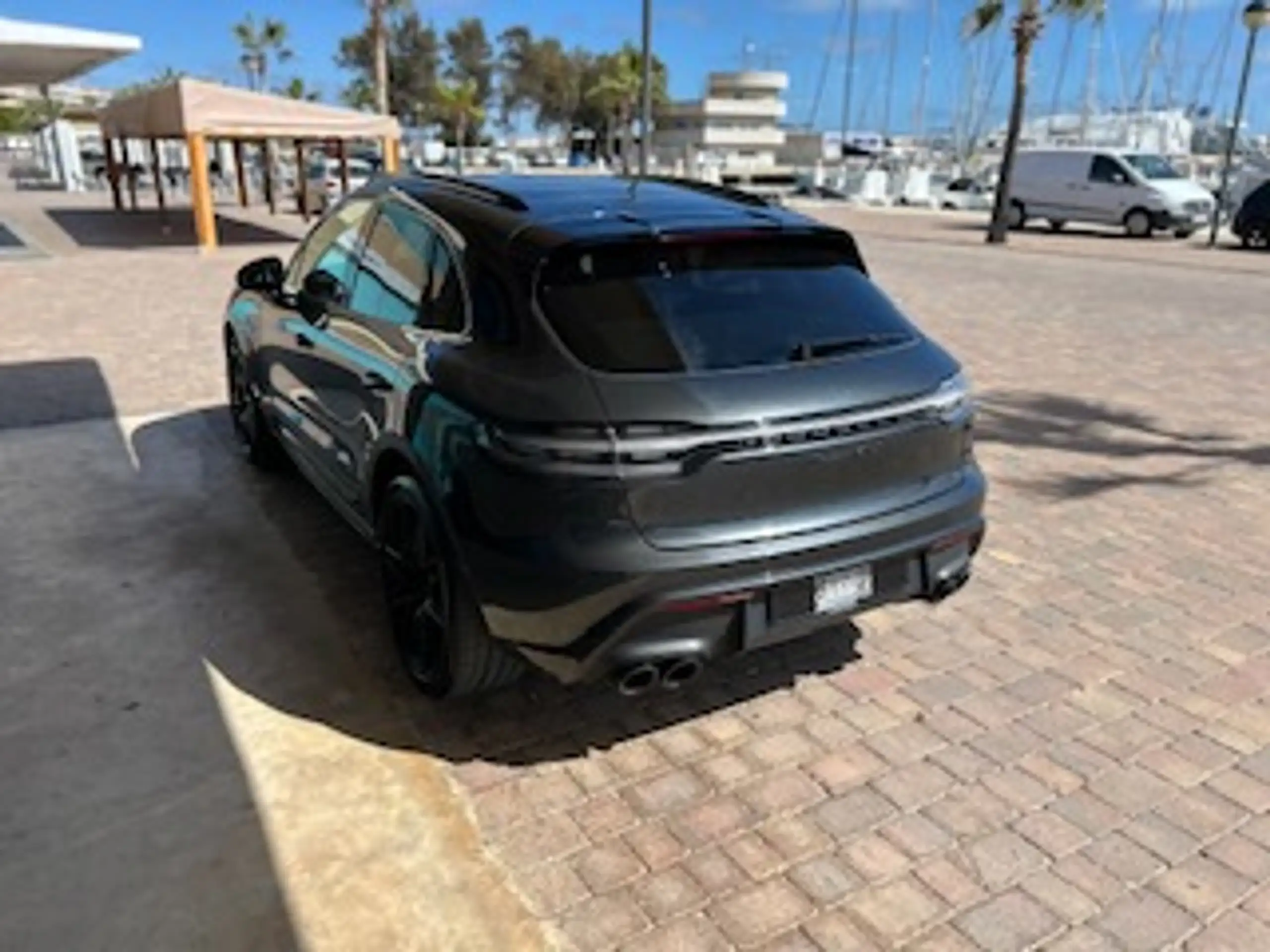 Porsche - Macan