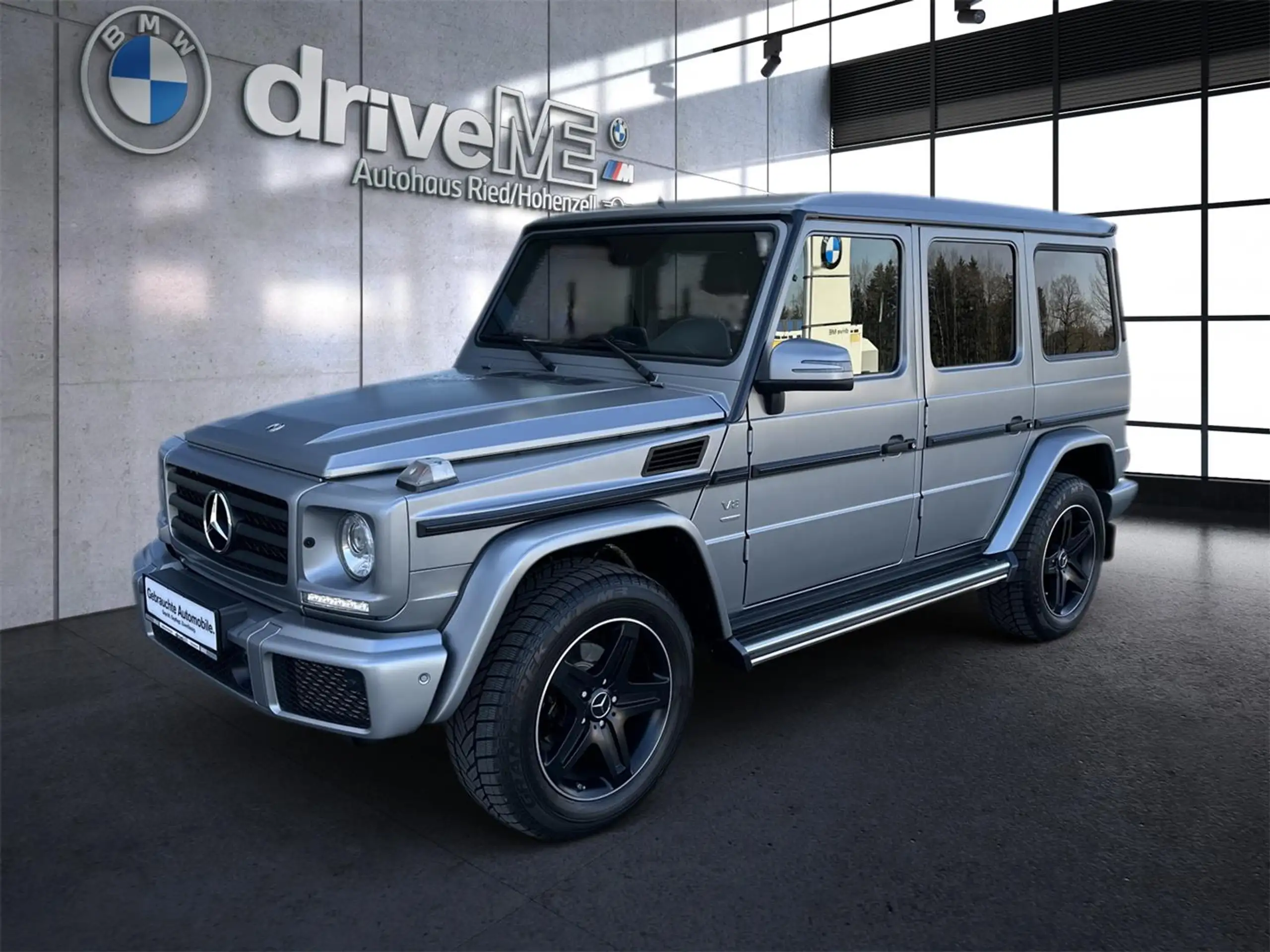 Mercedes-Benz - G 500