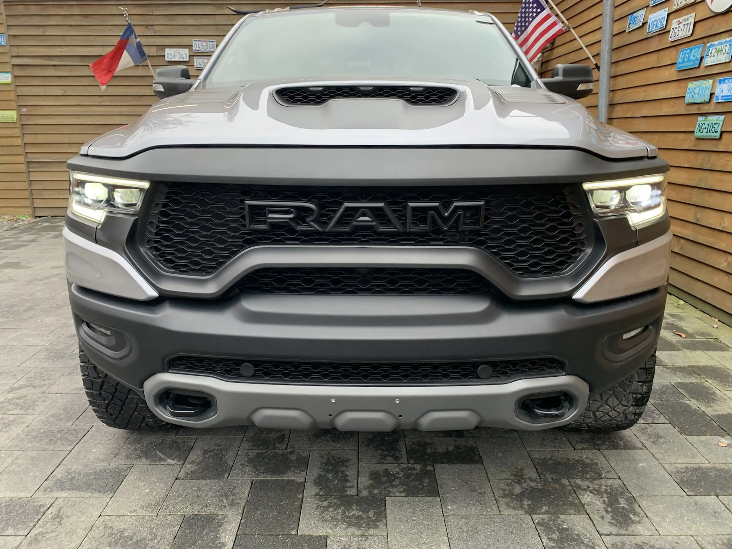 Dodge - RAM