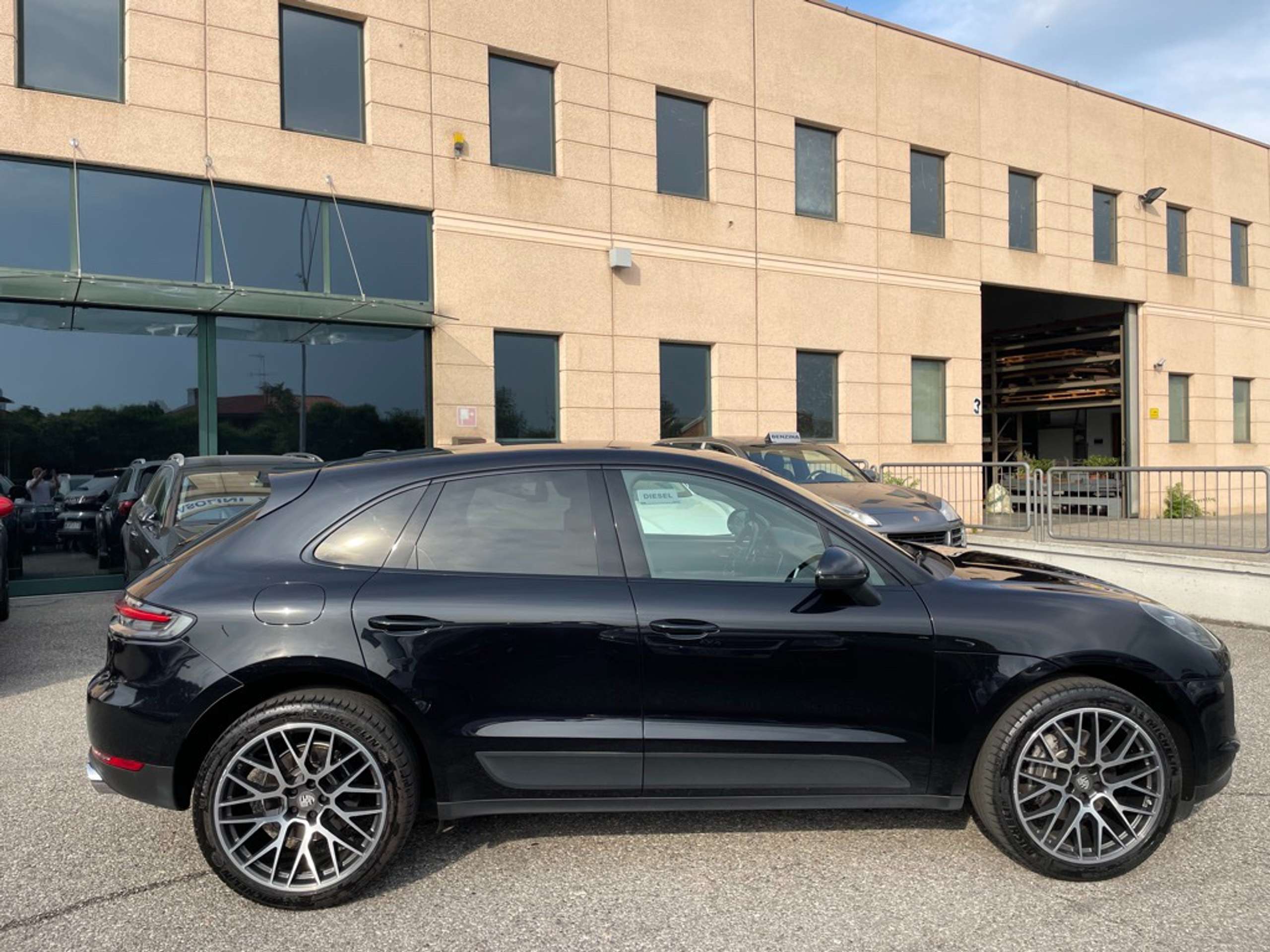 Porsche - Macan