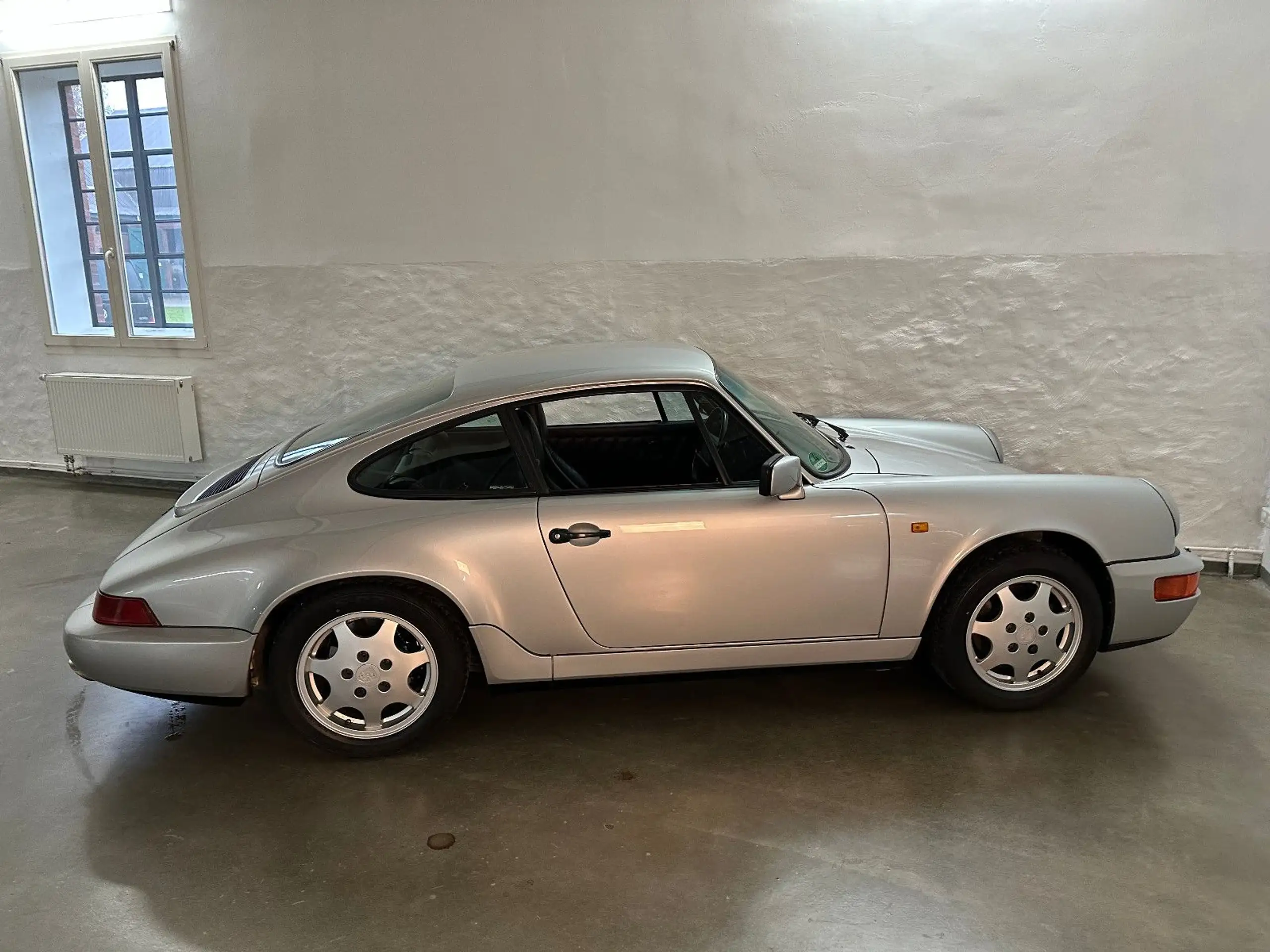 Porsche - 964