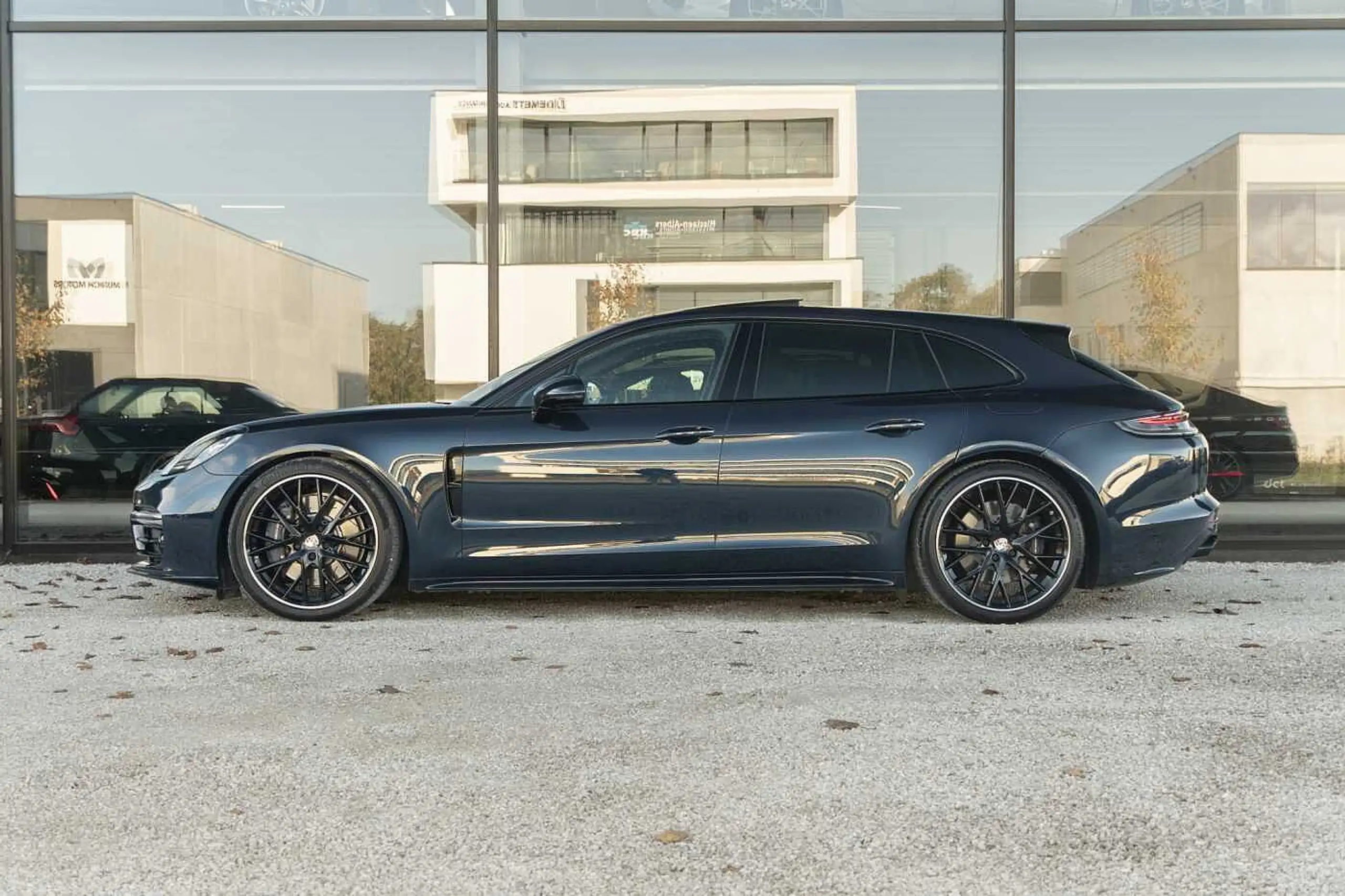 Porsche - Panamera