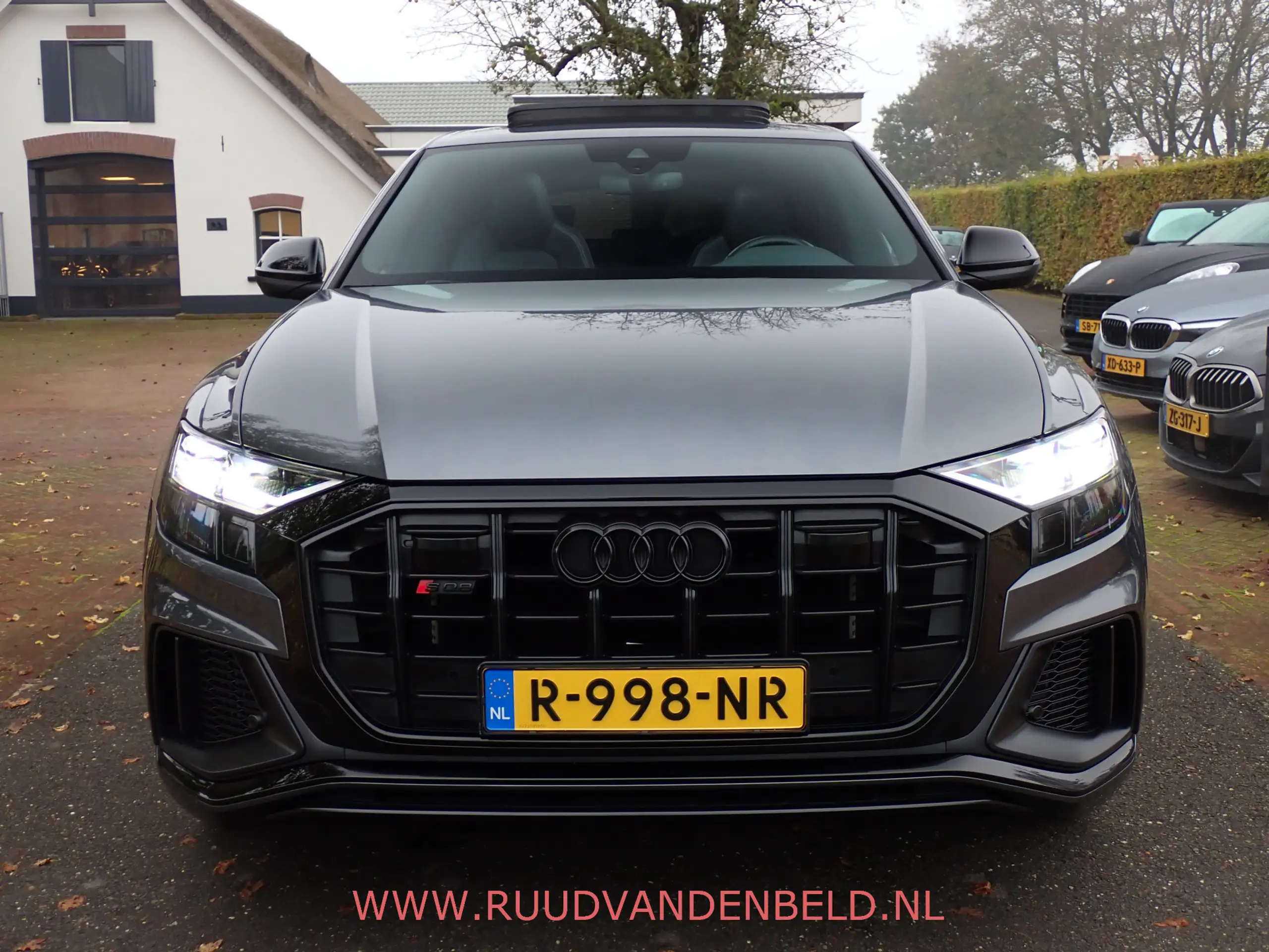 Audi - SQ8