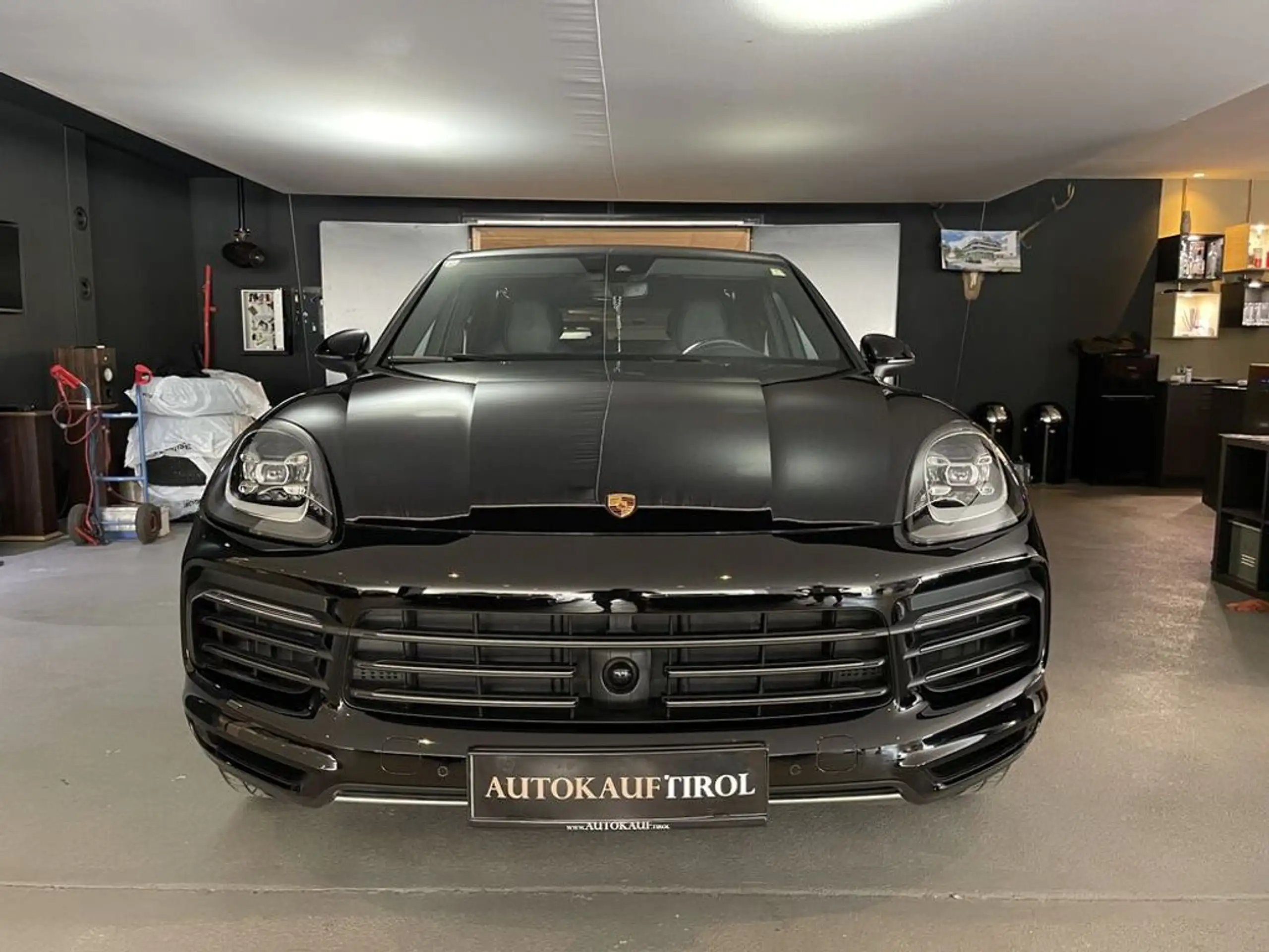 Porsche - Cayenne