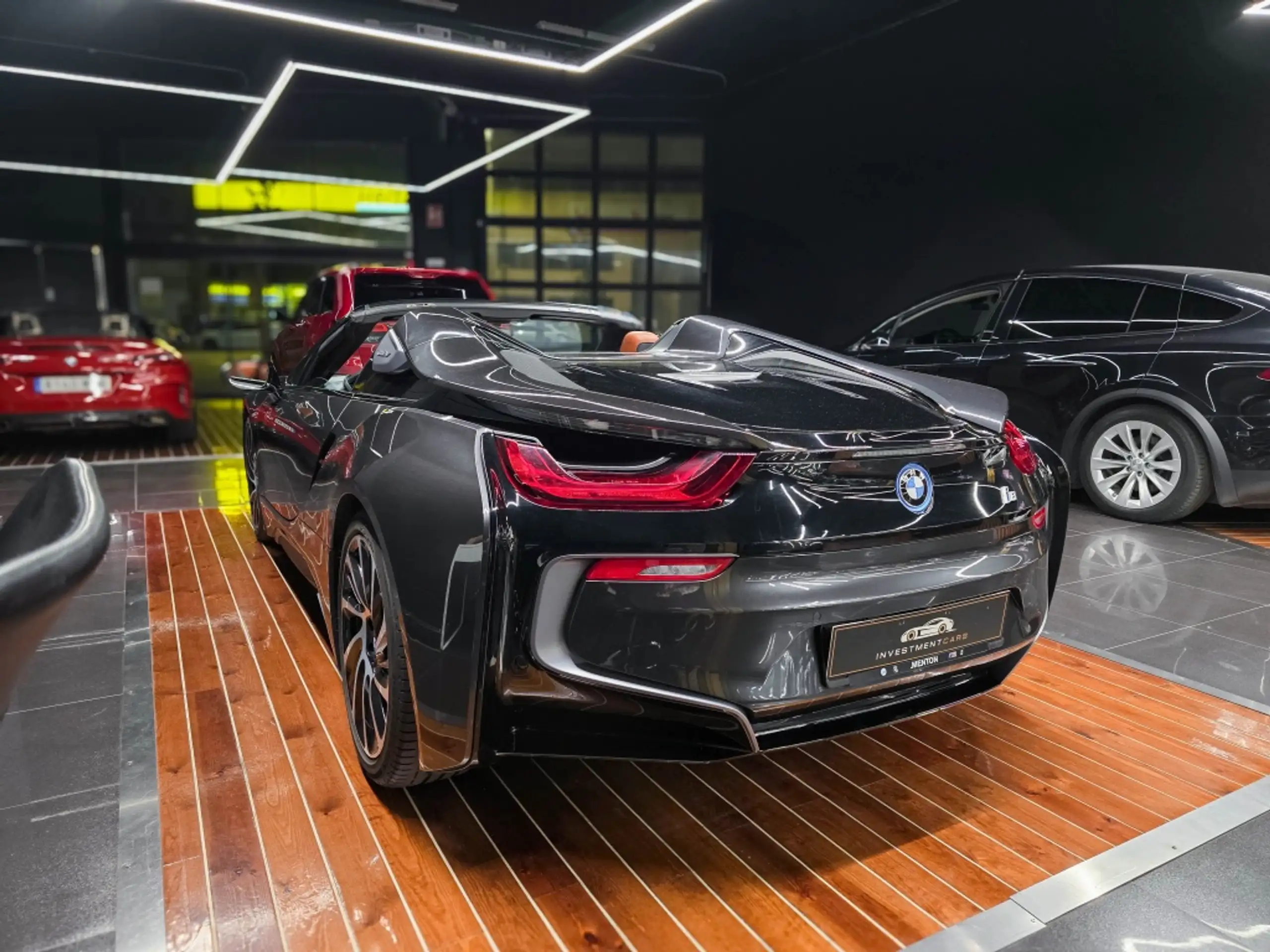 BMW - i8