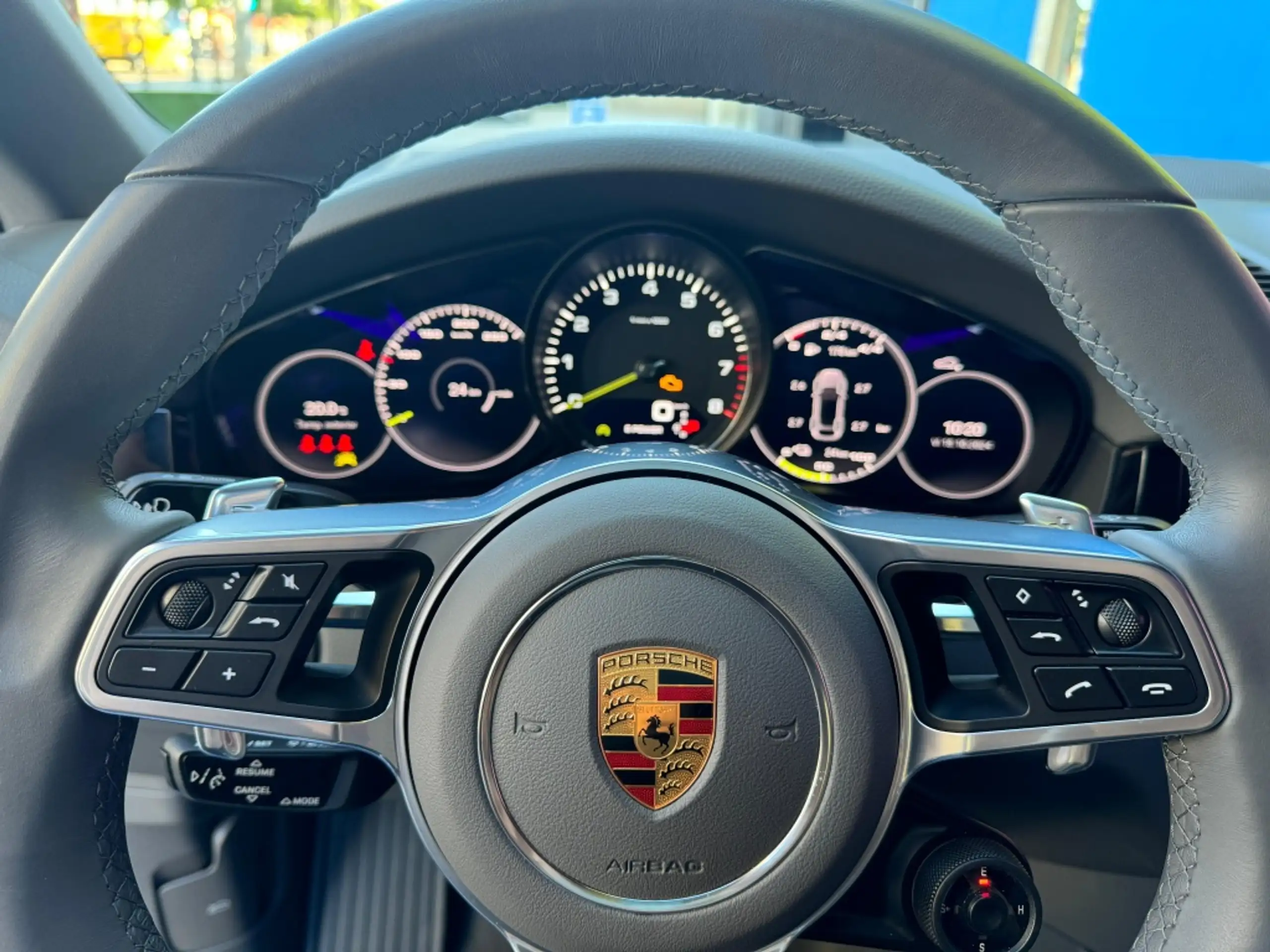 Porsche - Cayenne