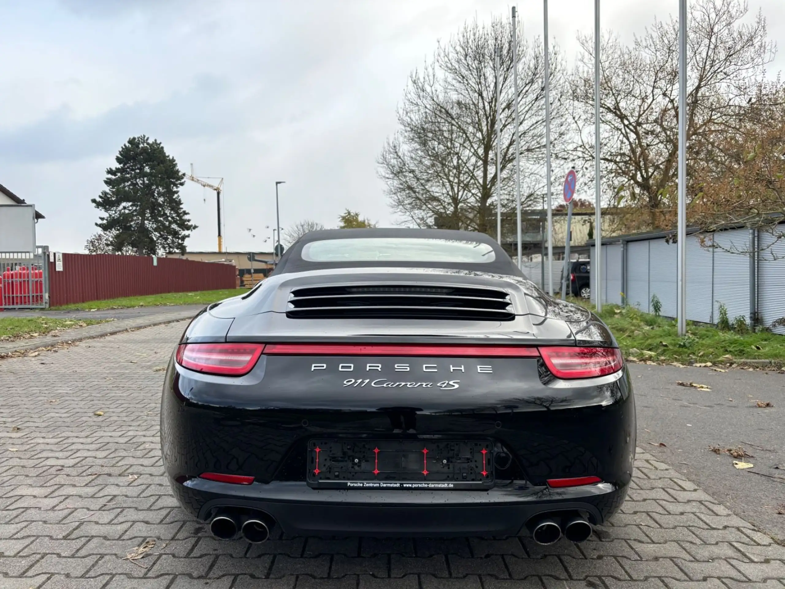 Porsche - 911