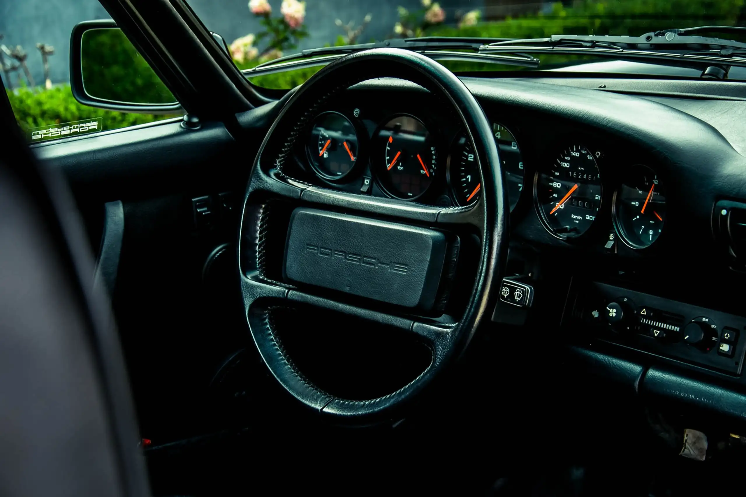 Porsche - 964