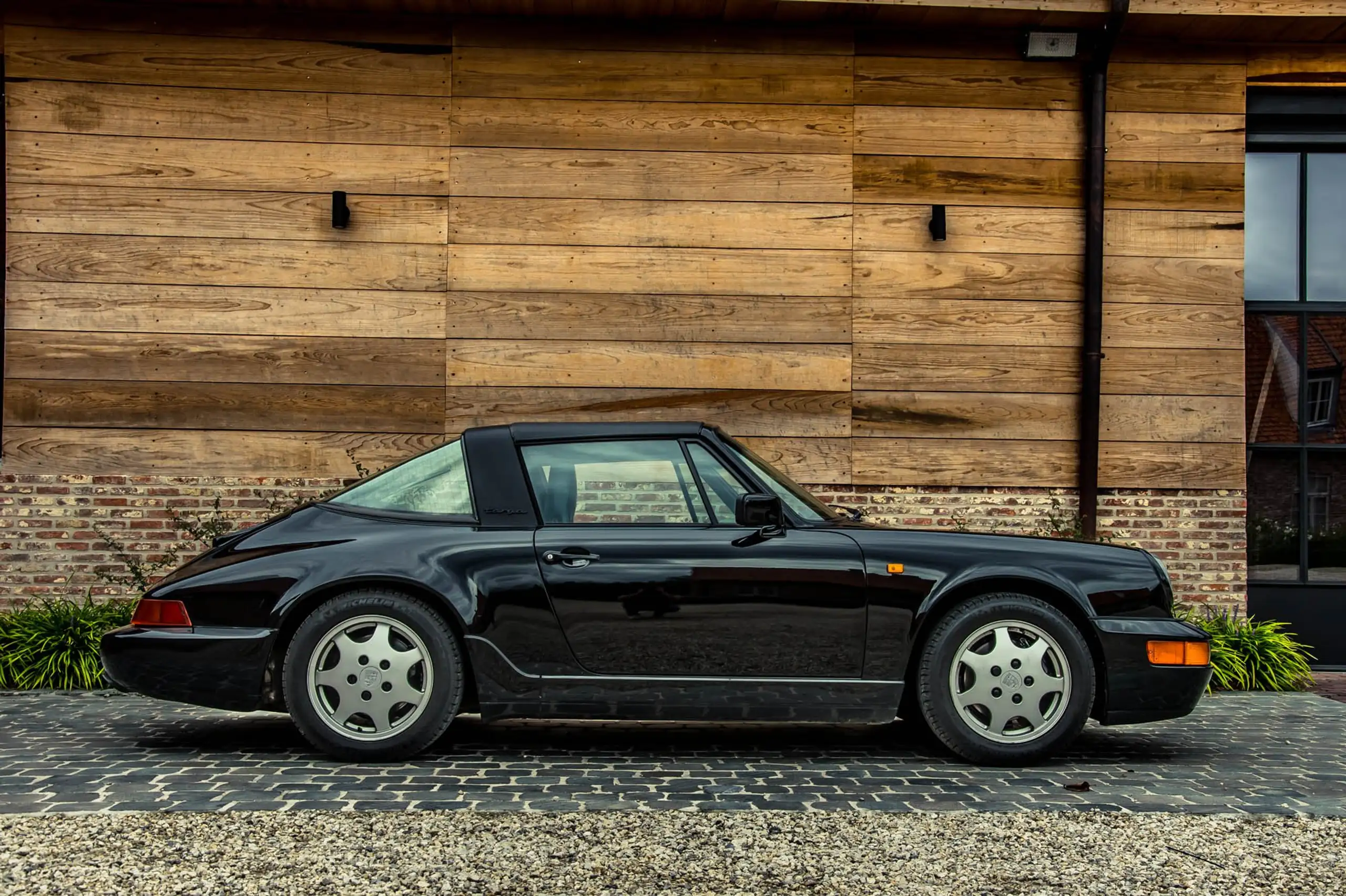 Porsche - 964