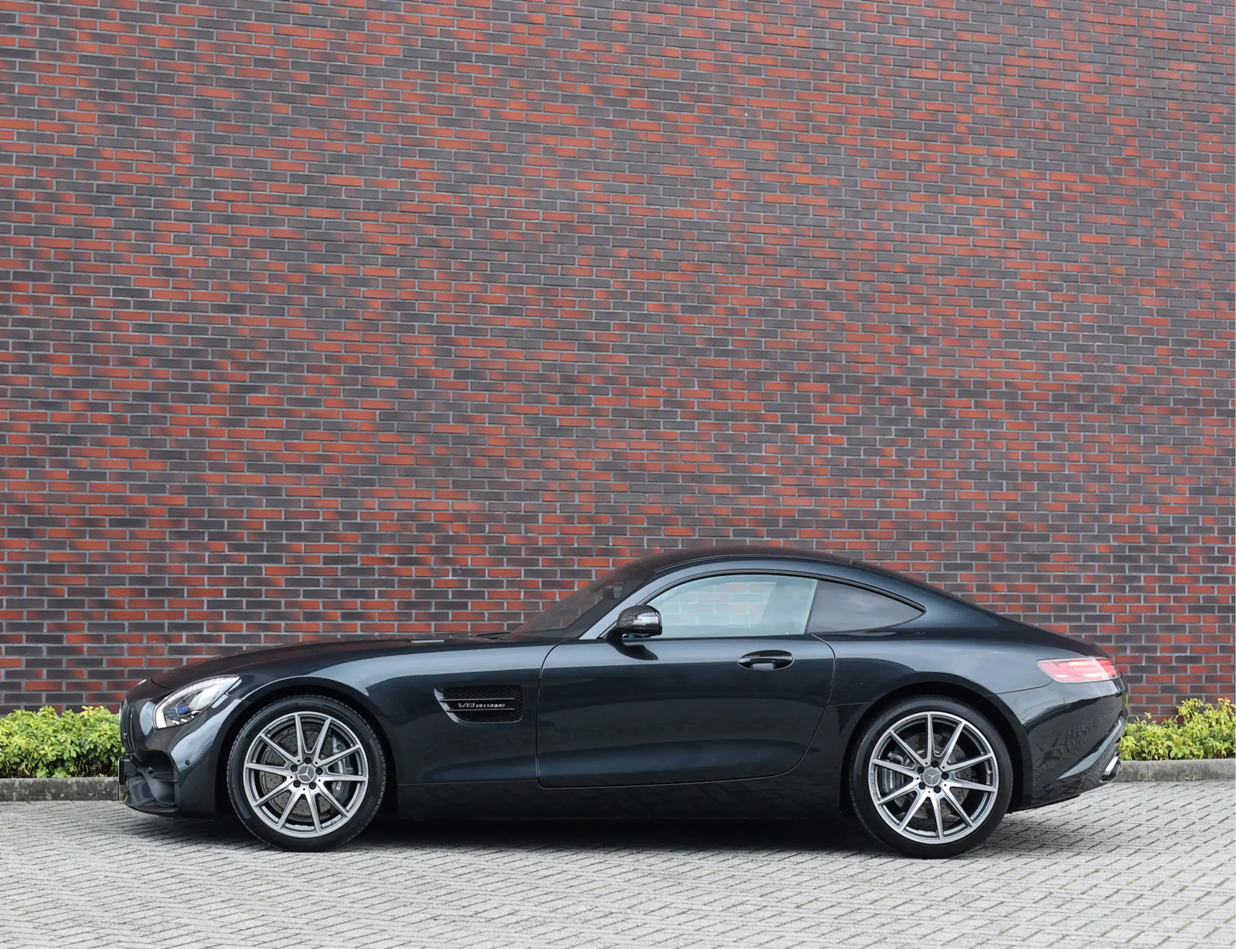 Mercedes-Benz - AMG GT