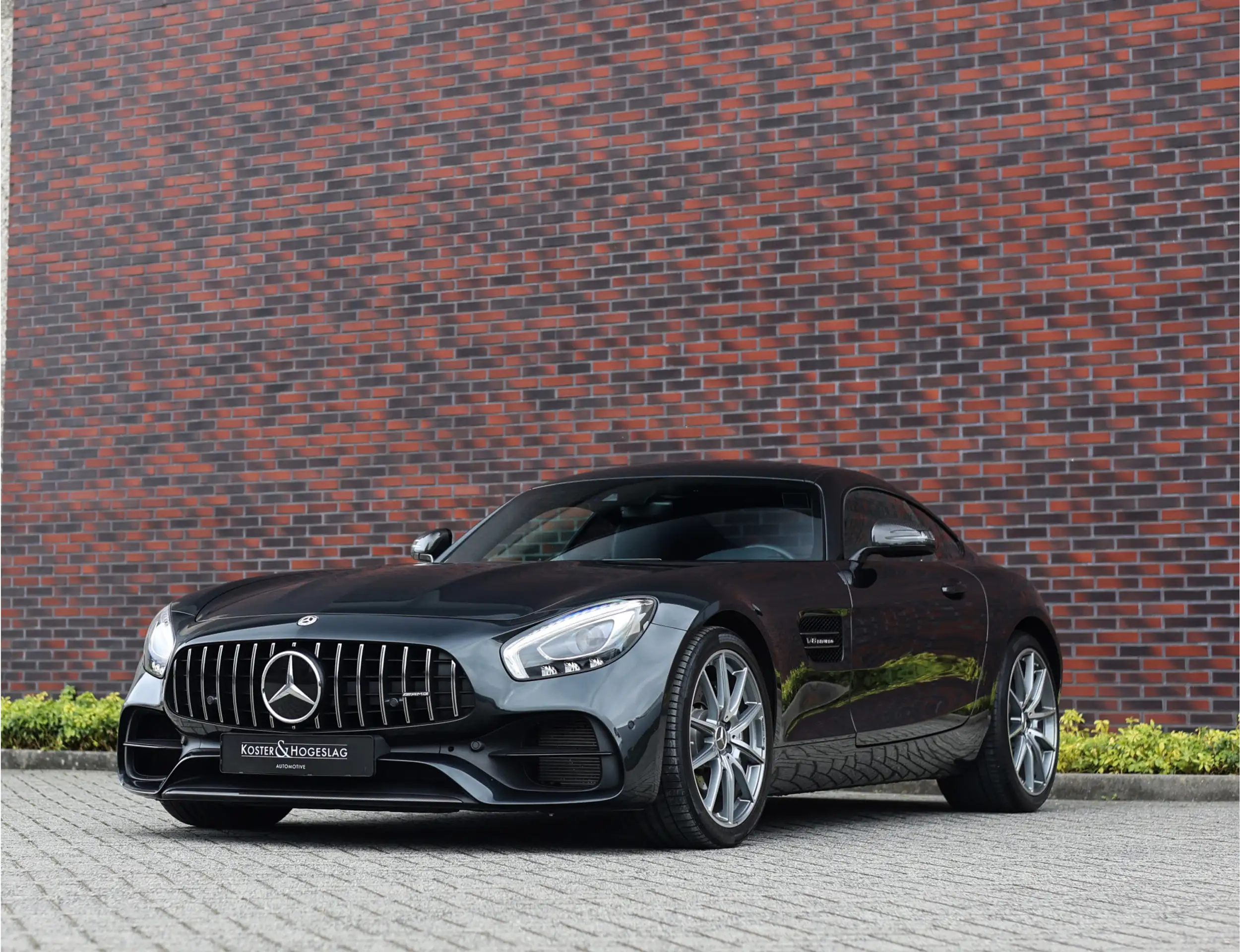 Mercedes-Benz - AMG GT